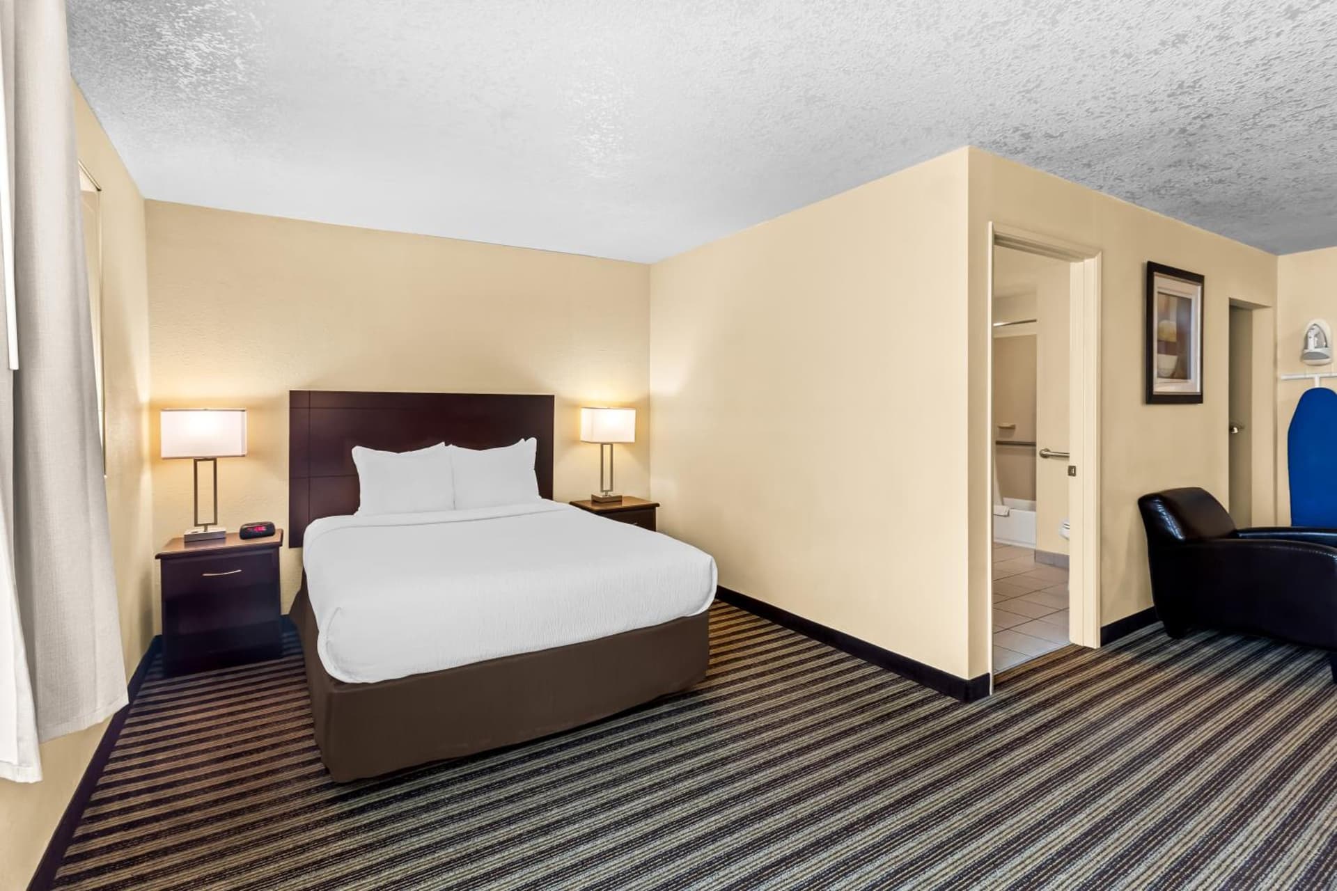 Quality Inn & Suites Vancouver - Hazel Dell gallery photo in Vancouver, WA — image 57