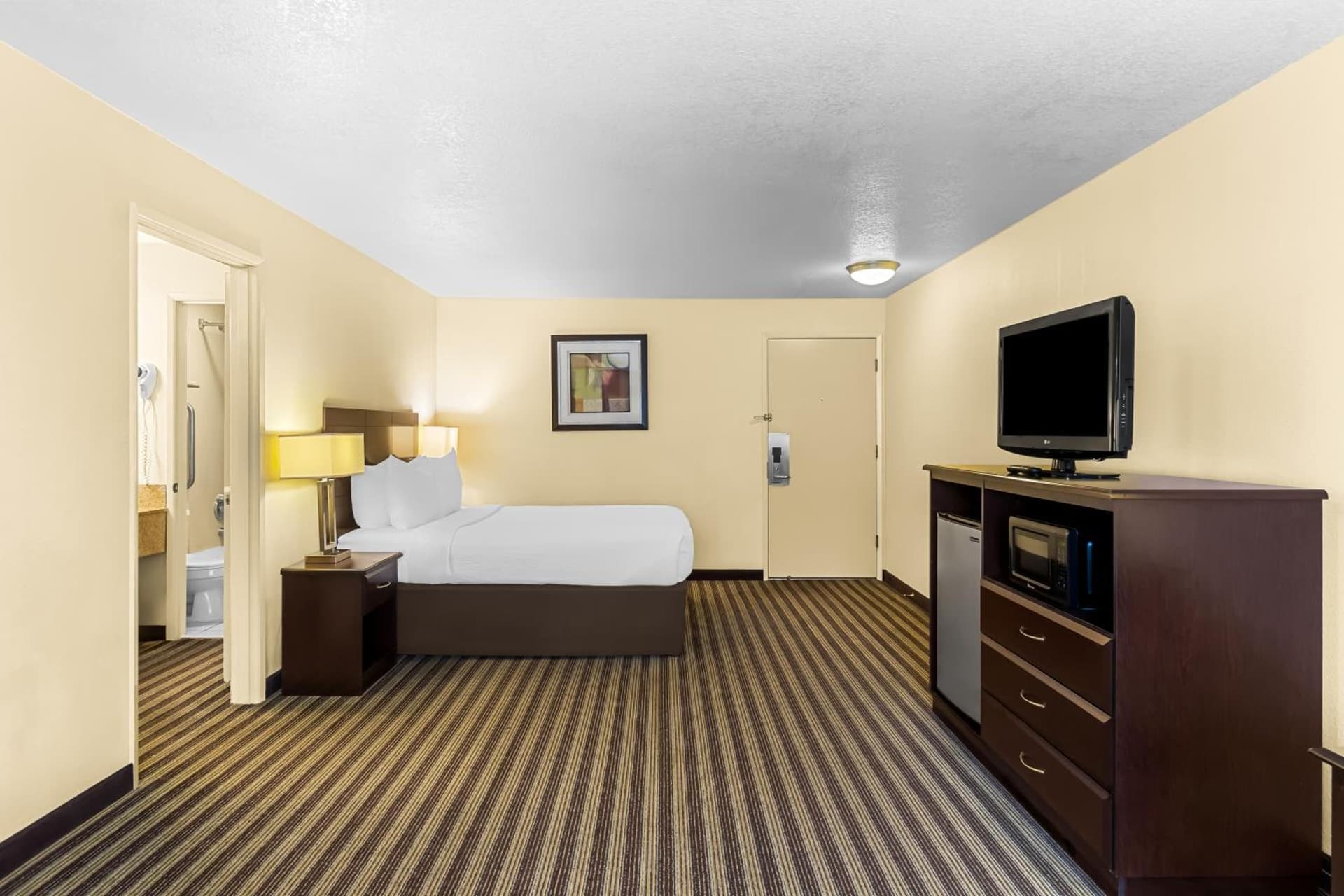 Quality Inn & Suites Vancouver - Hazel Dell gallery photo in Vancouver, WA — image 41