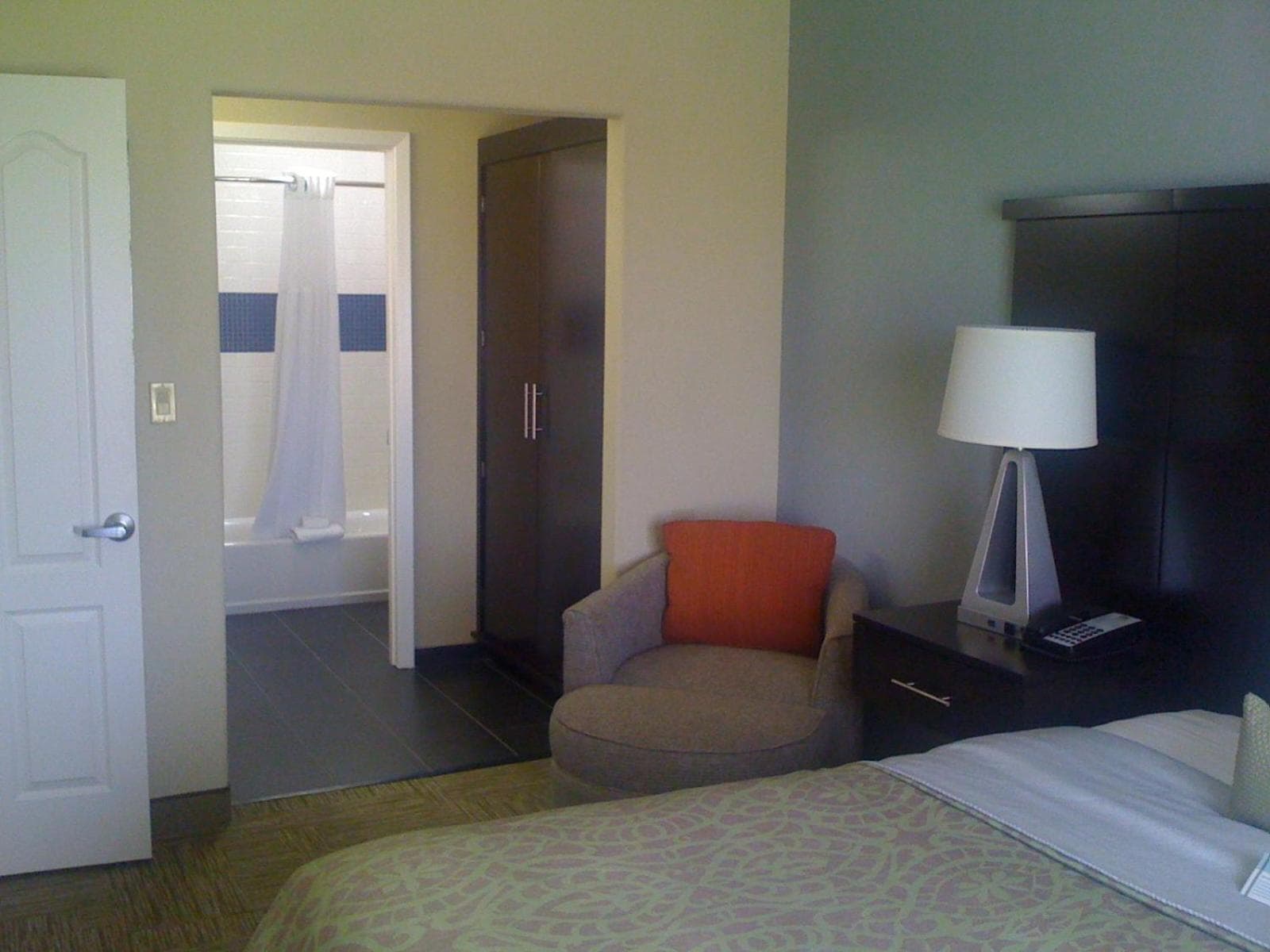 Staybridge Suites Houston Stafford - Sugar Land by IHG gallery photo in Stafford, TX — image 11
