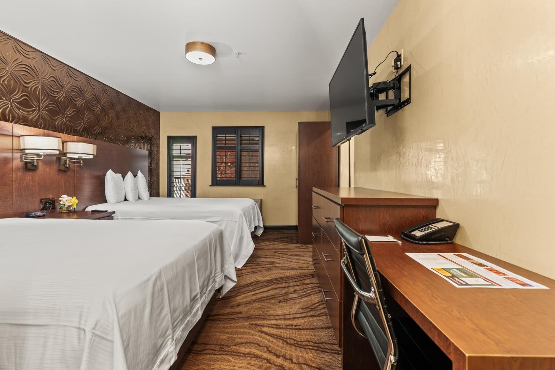 Ellis Island Hotel Casino & Brewery gallery photo in Las Vegas, NV — image 14