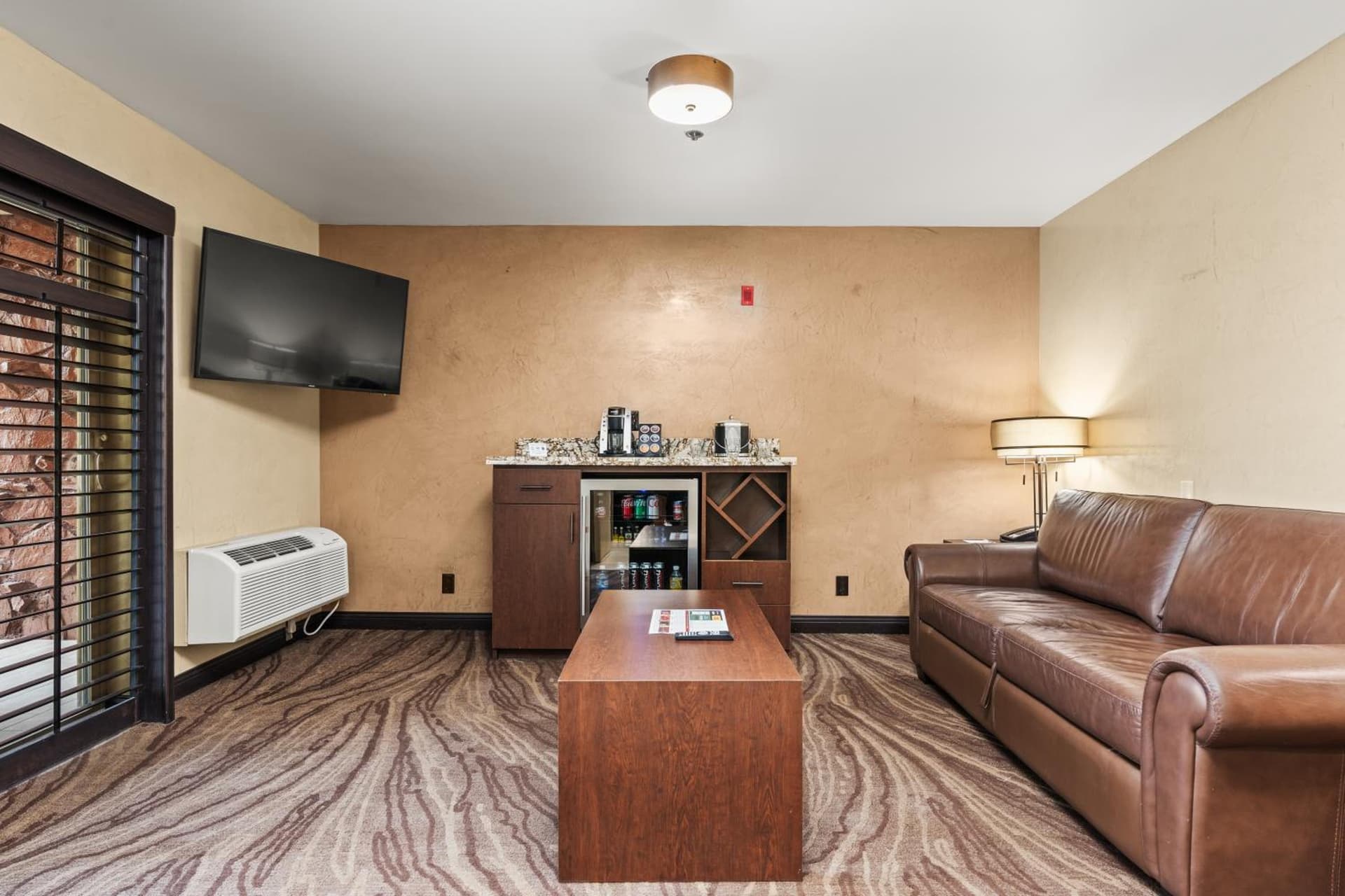 Ellis Island Hotel Casino & Brewery gallery photo in Las Vegas, NV — image 65