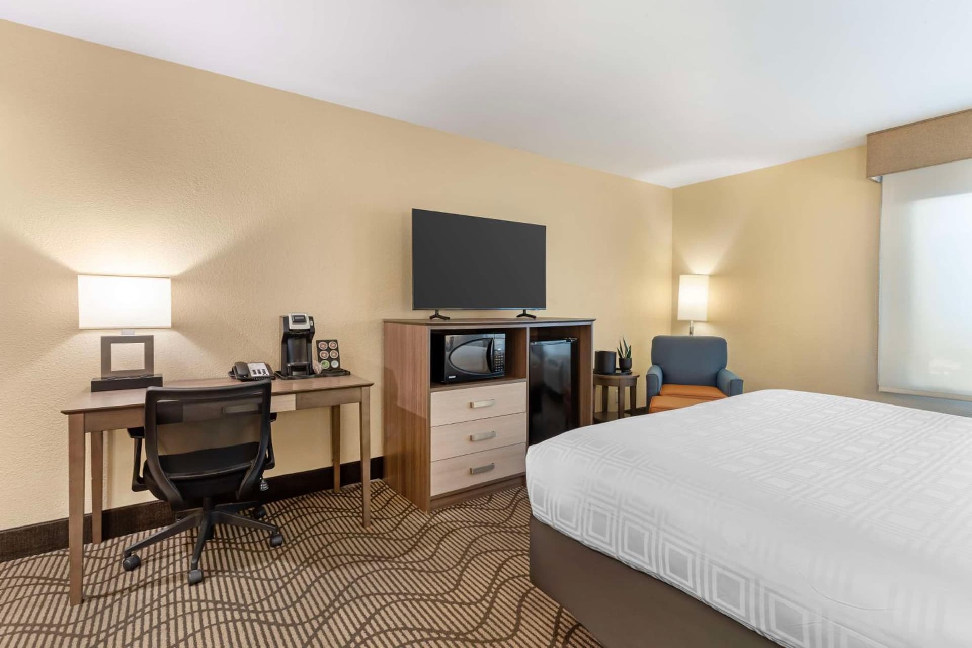 Best Western Plus Heritage Inn property views in Benicia, CA — gallery photo 3