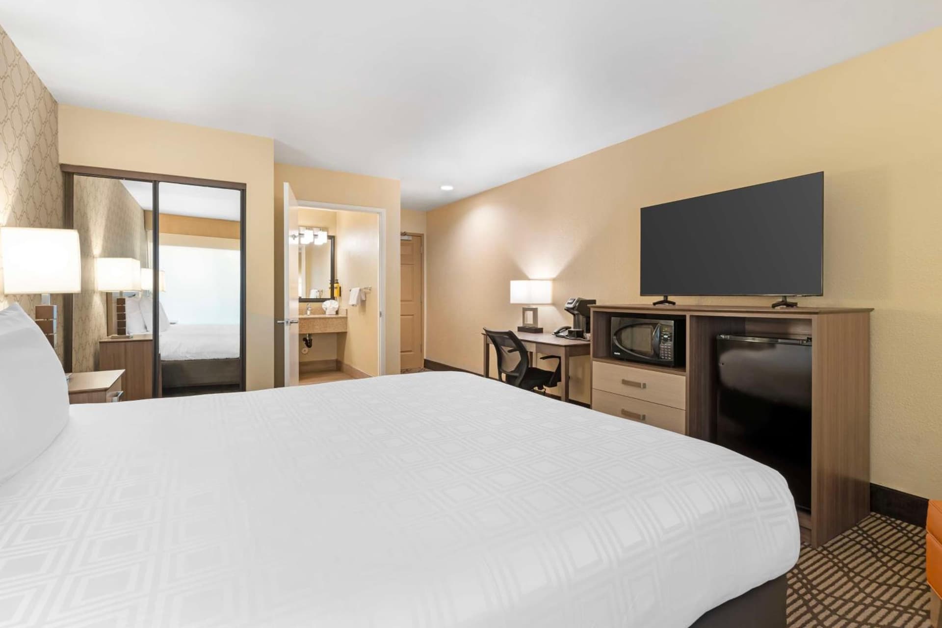 Best Western Plus Heritage Inn gallery photo in Benicia, CA — image 45