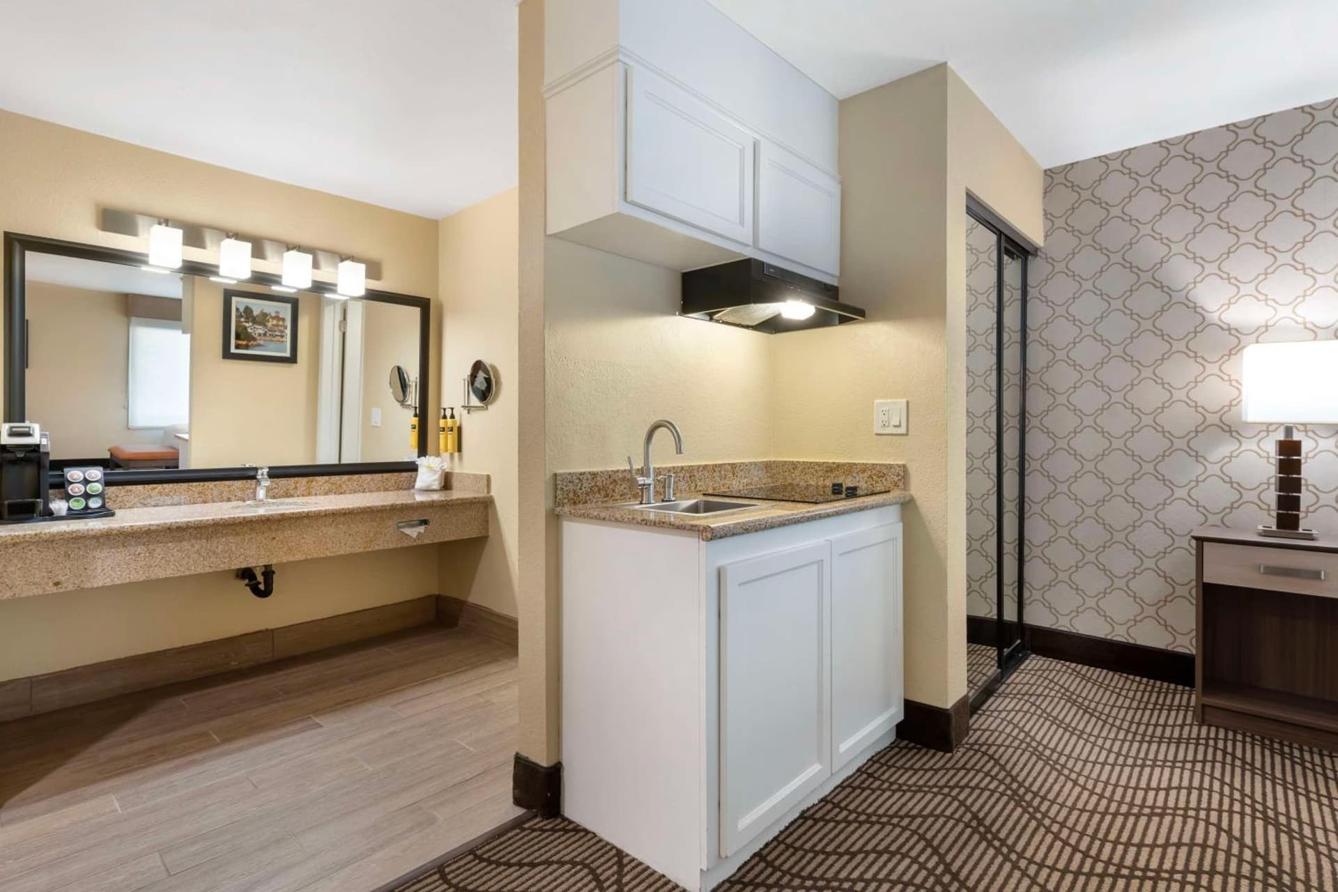 Best Western Plus Heritage Inn gallery photo in Benicia, CA — image 7
