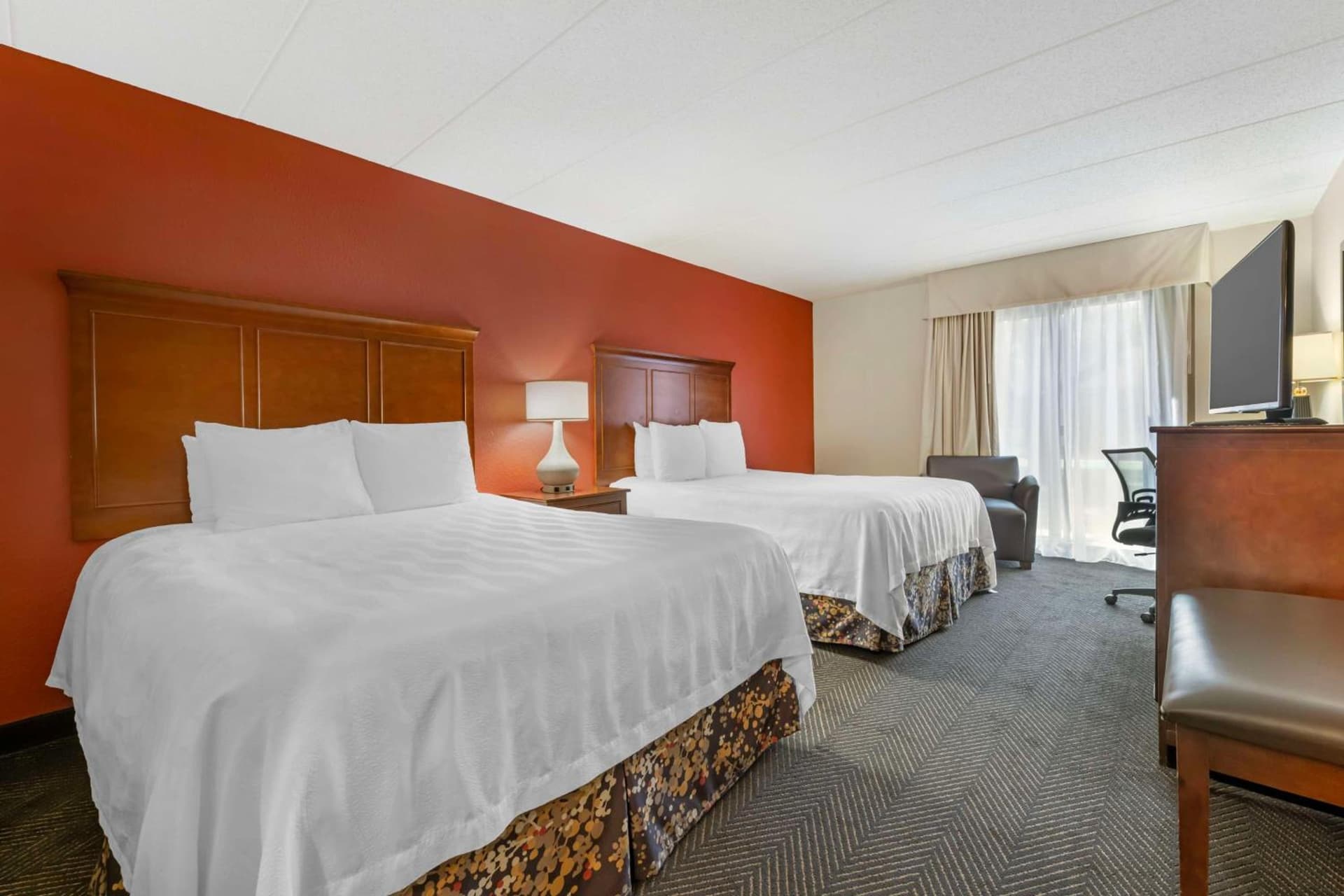 Best Western Plus St. Paul North/Shoreview property views in Shoreview, MN — gallery photo 3