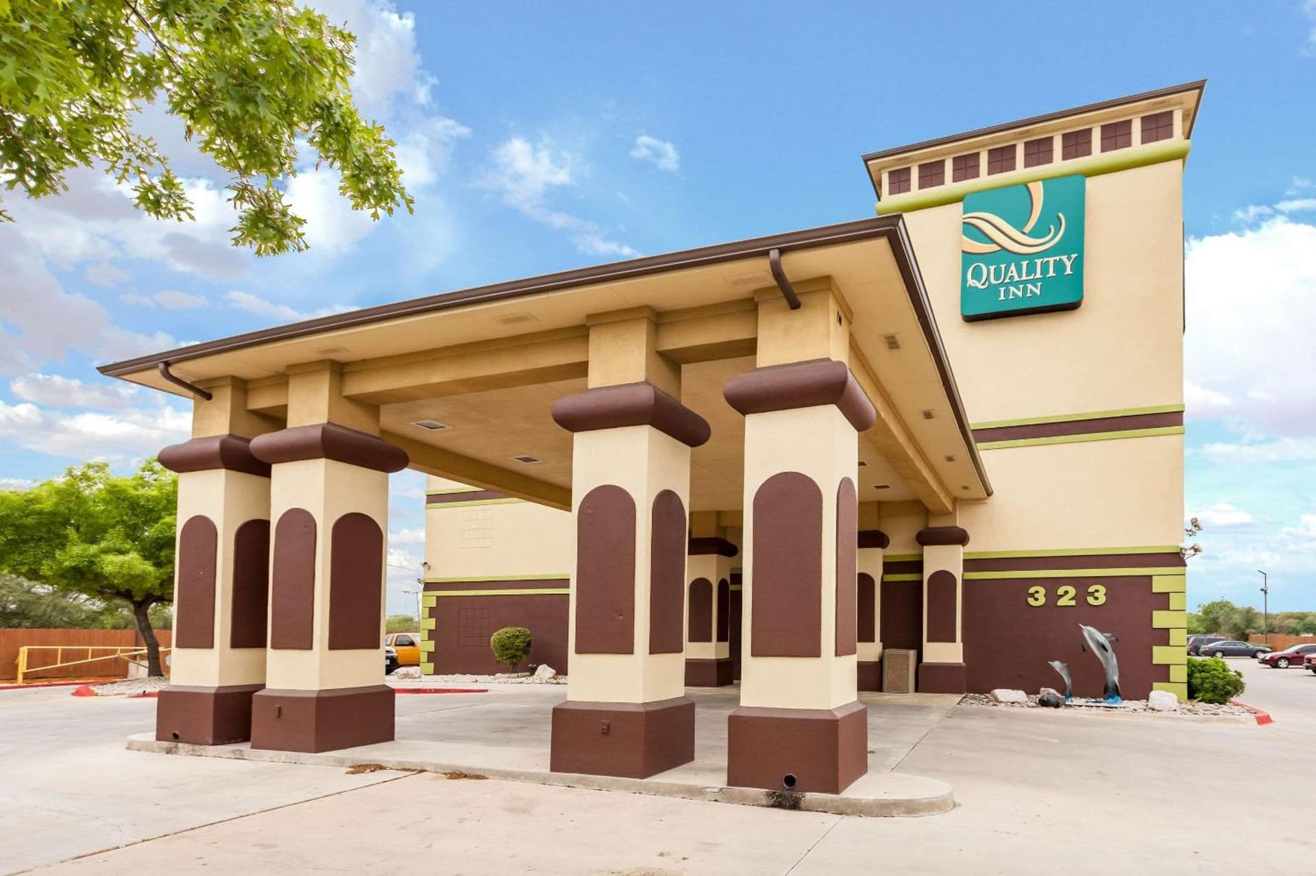 Quality Inn Near Seaworld - Lackland property views in San Antonio, TX — gallery photo 3