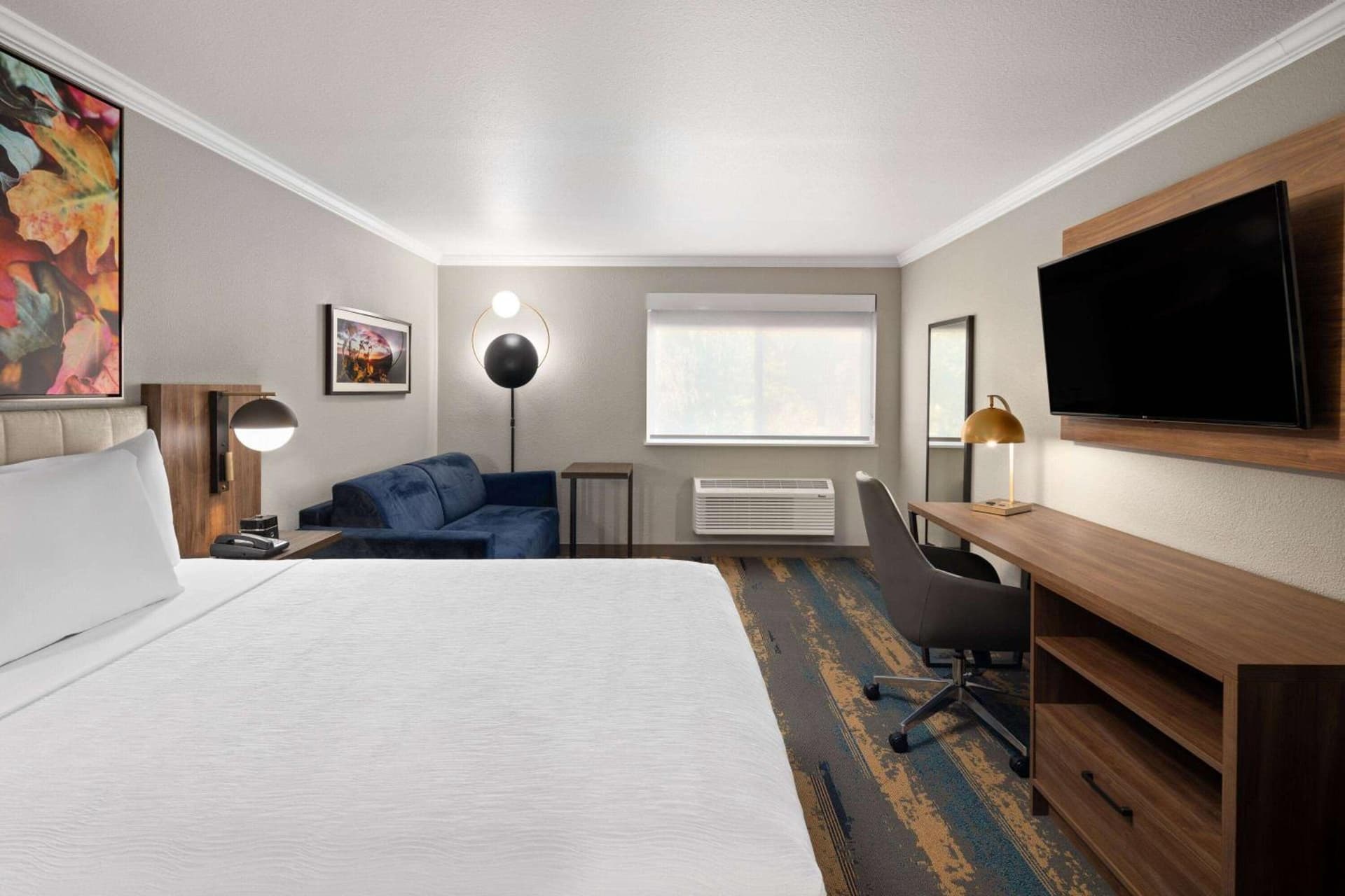 La Quinta Inn & Suites by Wyndham Yakima Downtown gallery photo in Yakima, WA — image 11