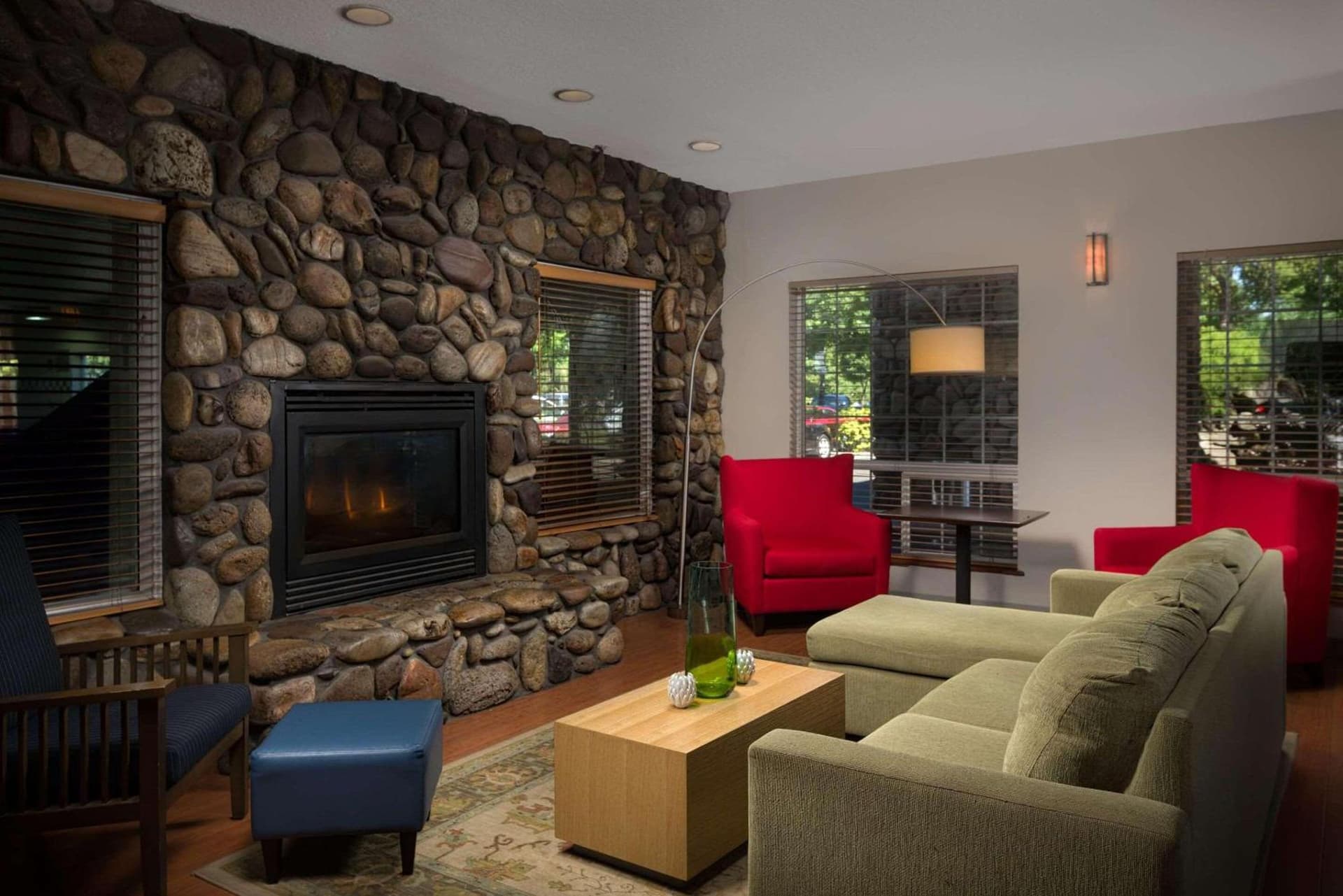 Country Inn & Suites by Radisson, Portland International Airport, OR gallery photo in Portland, OR — image 19