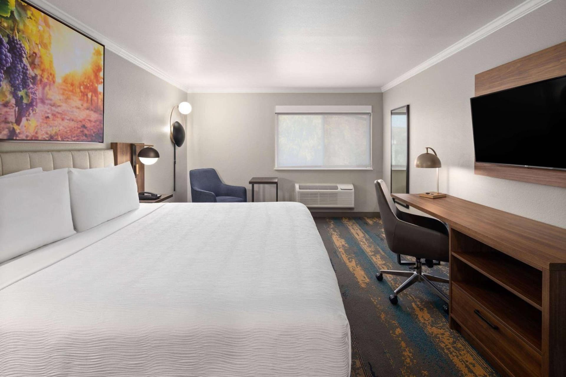 La Quinta Inn & Suites by Wyndham Yakima Downtown gallery photo in Yakima, WA — image 5