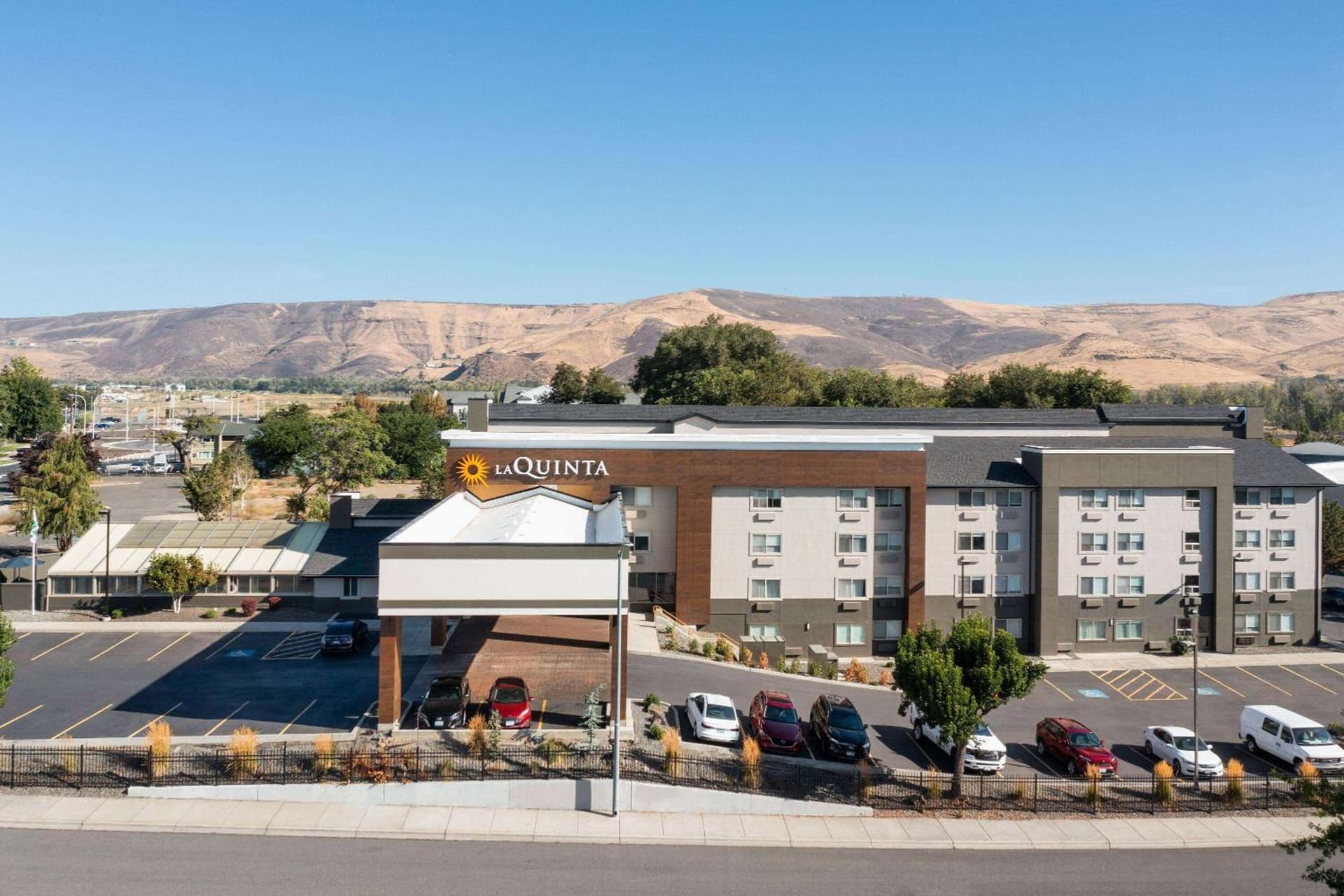 La Quinta Inn & Suites by Wyndham Yakima Downtown exterior or lobby in Yakima, WA — main listing photo
