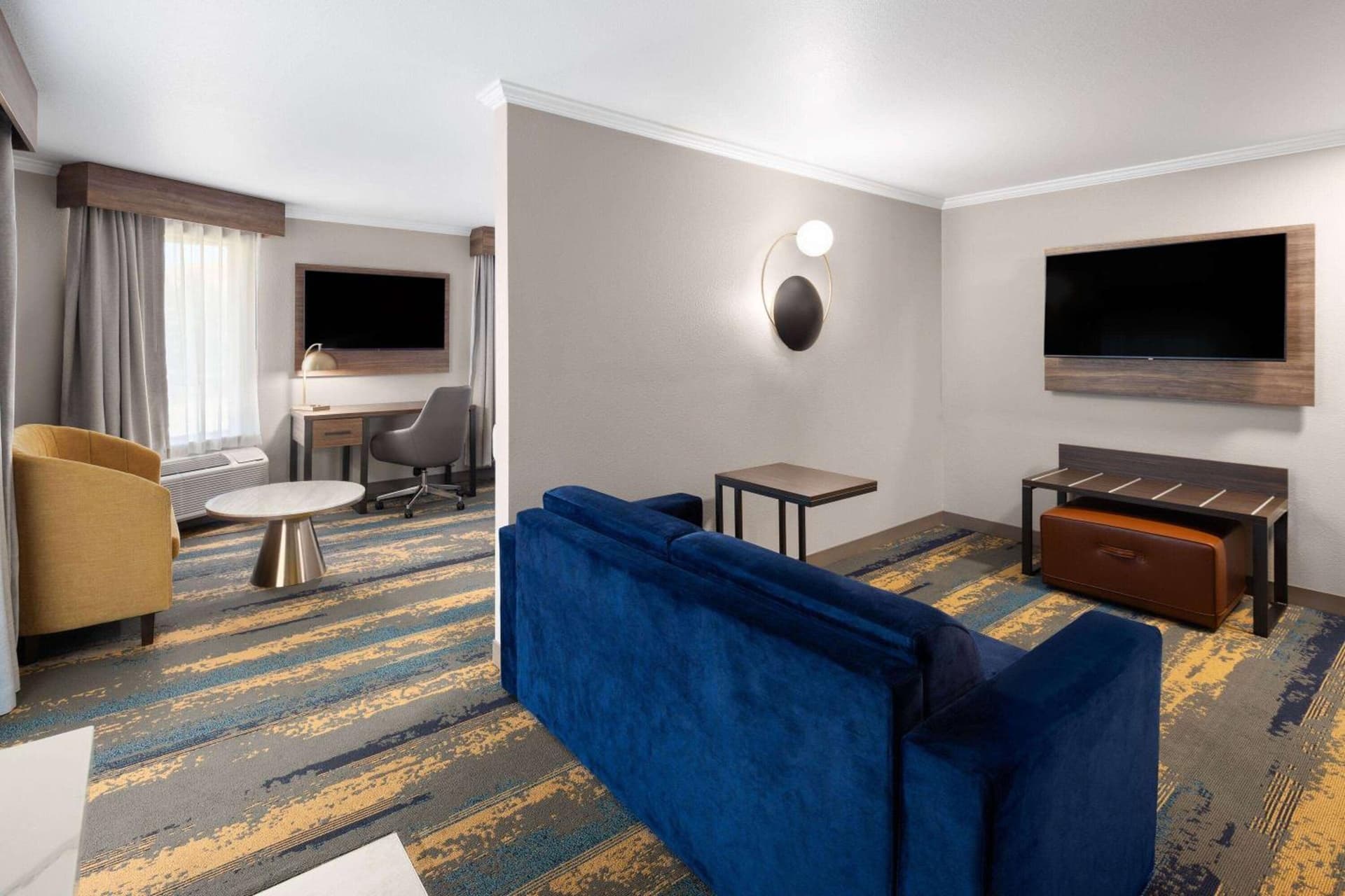 La Quinta Inn & Suites by Wyndham Yakima Downtown gallery photo in Yakima, WA — image 6