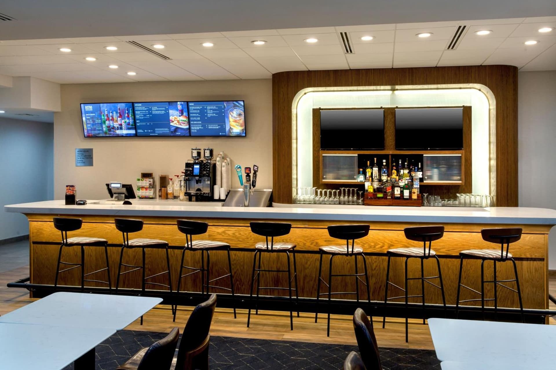 Courtyard by Marriott New Haven Orange gallery photo in Orange — image 22