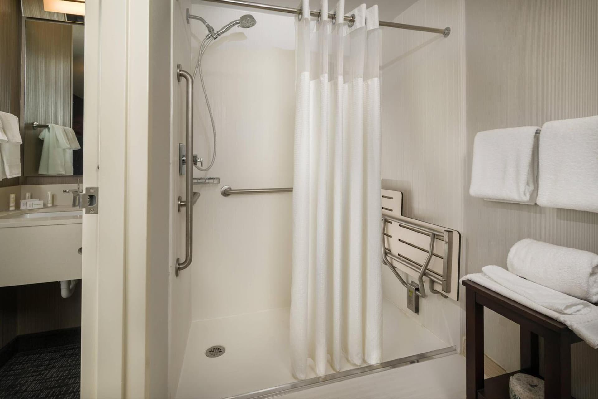 Courtyard by Marriott New Haven Orange gallery photo in Orange — image 18