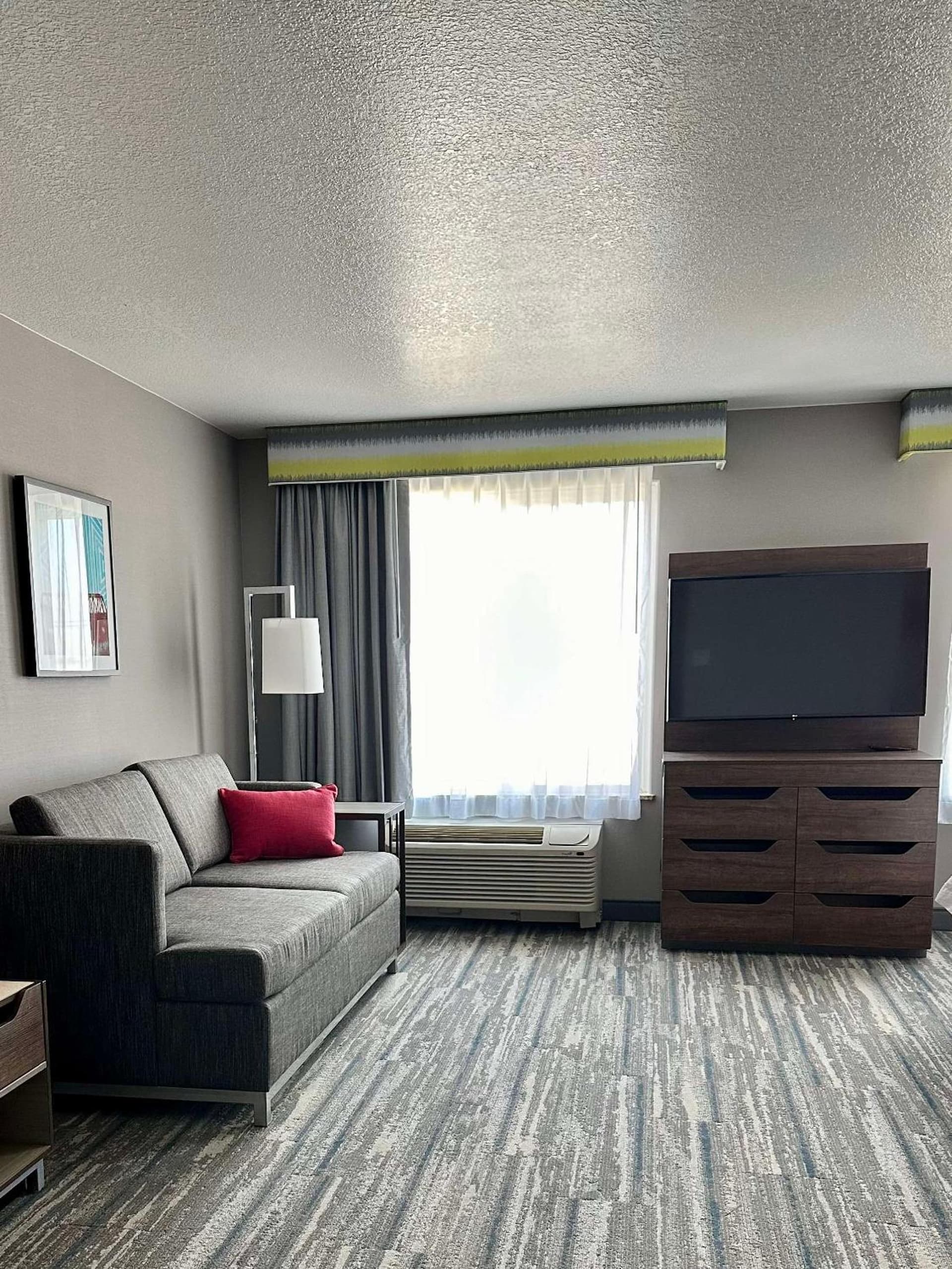 Hampton Inn & Suites Lathrop gallery photo in Lathrop, CA — image 13