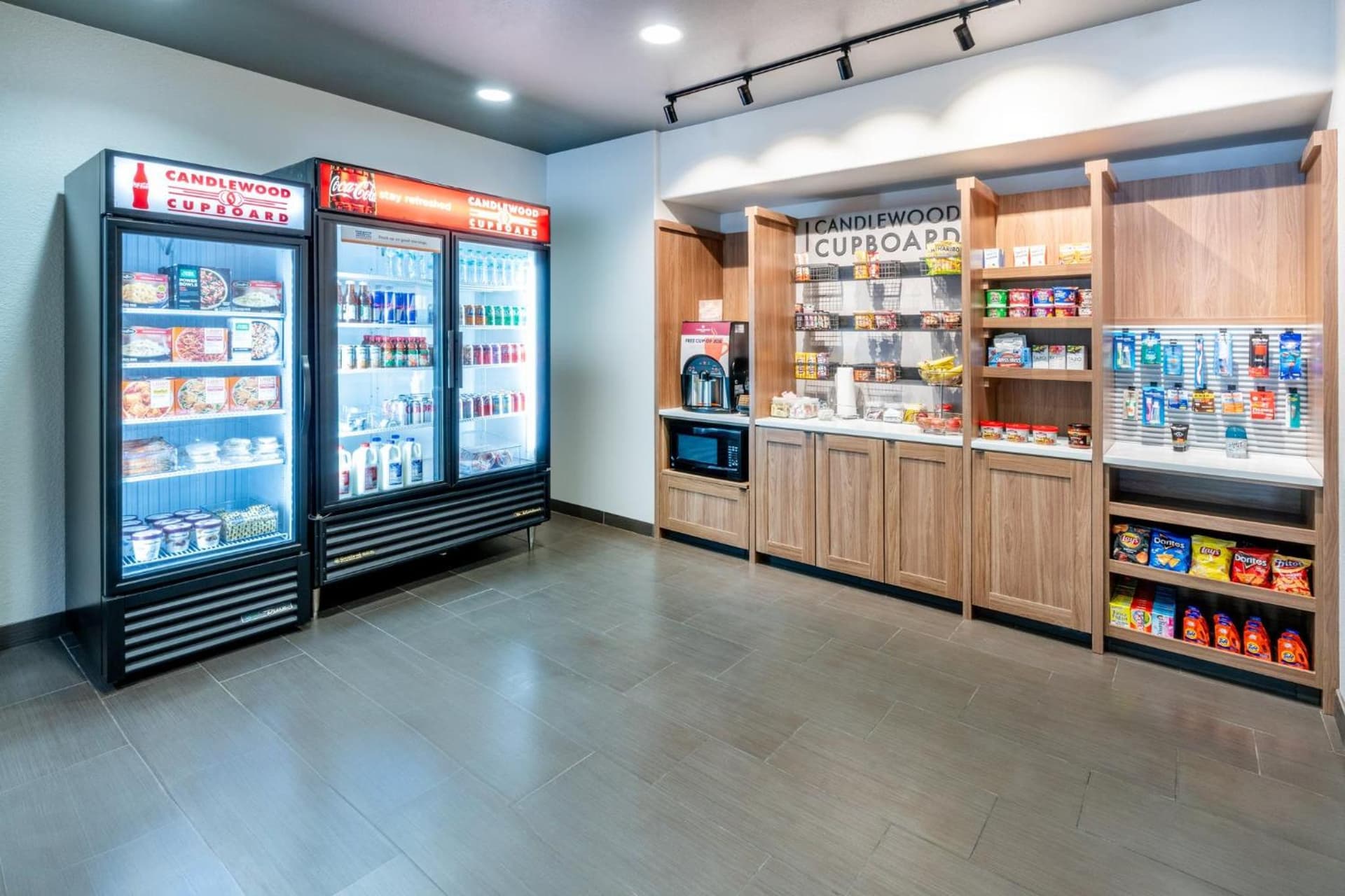Candlewood Suites Denver Northeast - Brighton by IHG interior in Brighton, CO — gallery photo 2