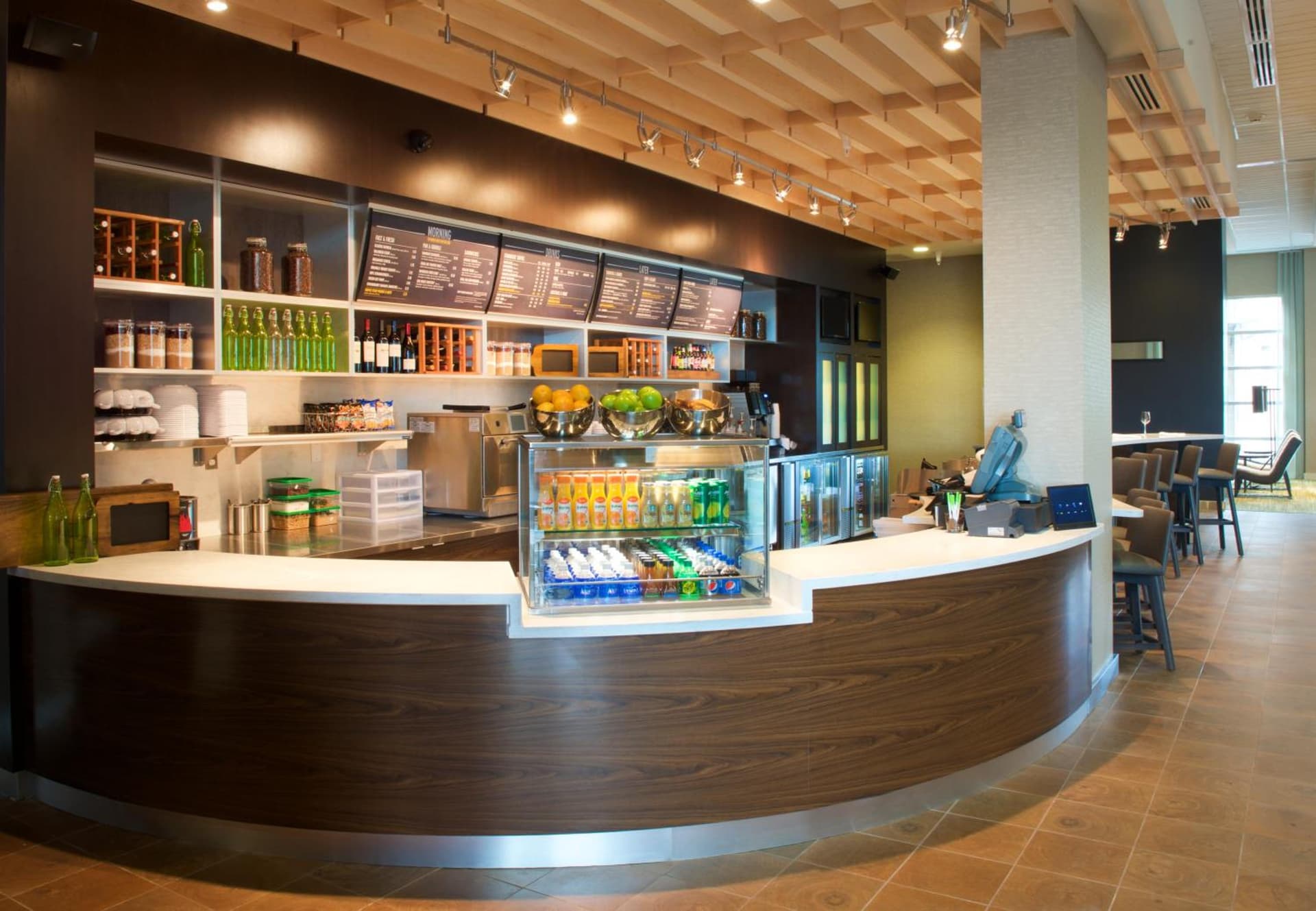 Courtyard by Marriott Seattle Everett Downtown gallery photo in Everett, WA — image 8