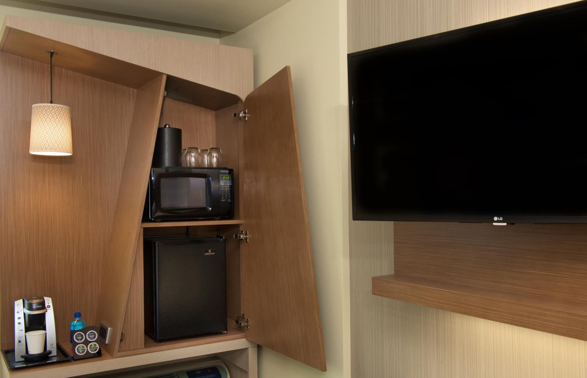 Courtyard by Marriott Seattle Everett Downtown gallery photo in Everett, WA — image 6