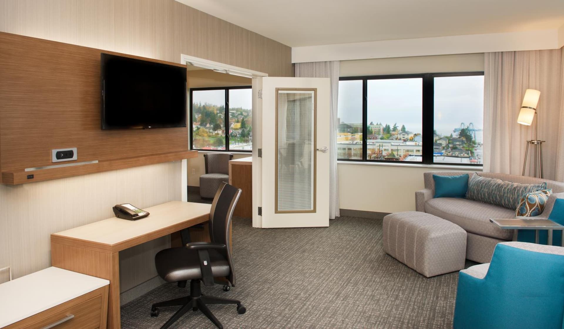 Courtyard by Marriott Seattle Everett Downtown gallery photo in Everett, WA — image 18
