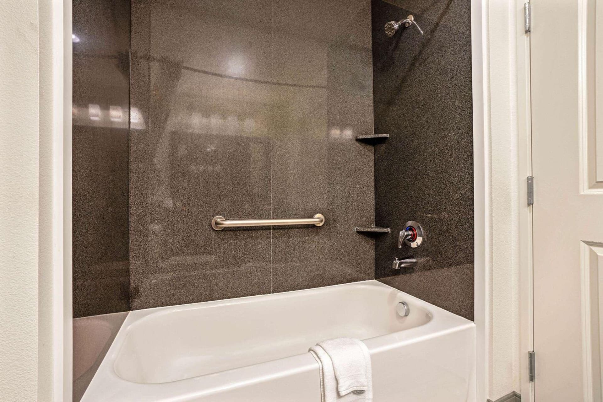 La Quinta by Wyndham Tumwater - Olympia gallery photo in Tumwater, WA — image 30