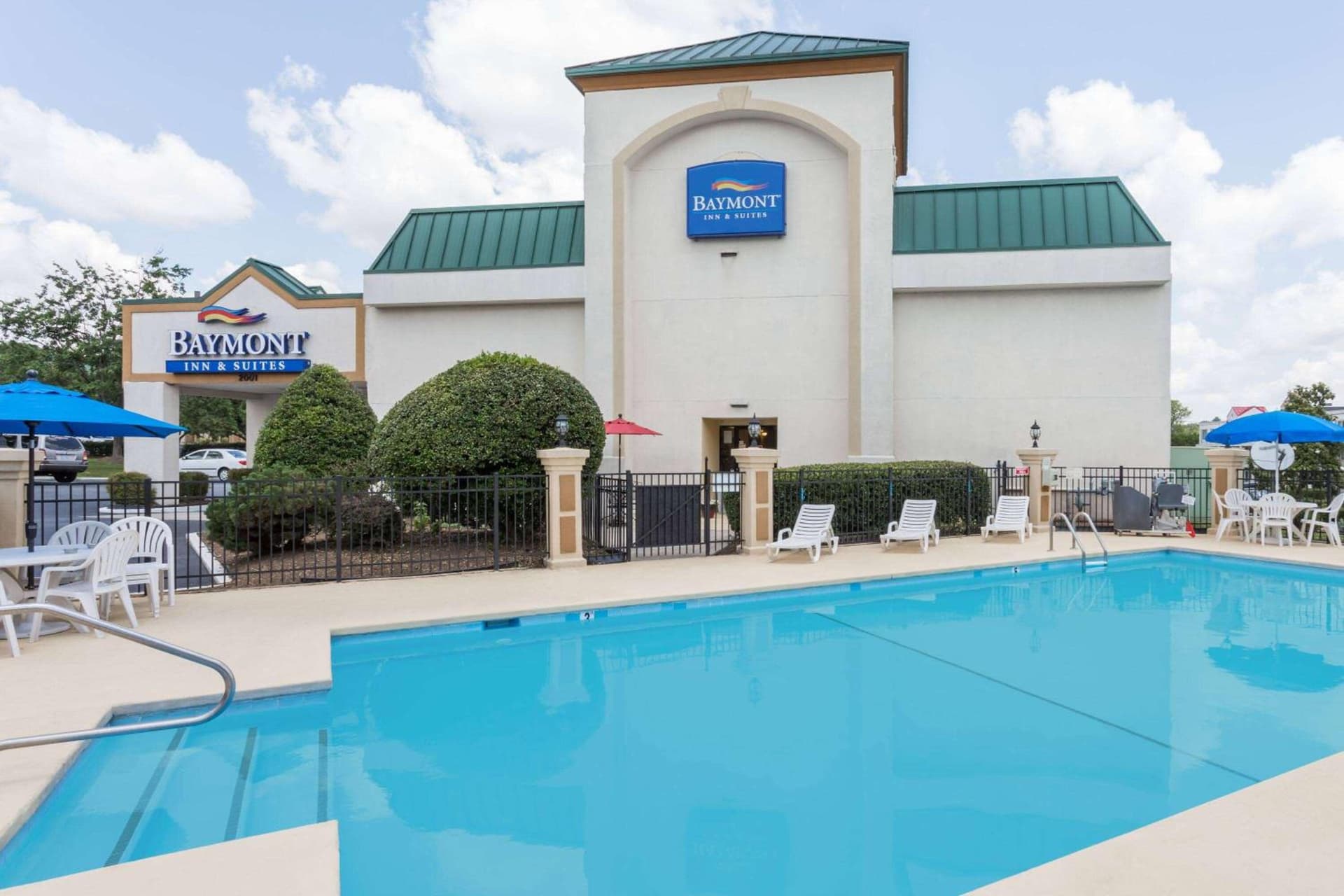 Best Western Greensboro Coliseum Inn property views in Greensboro, NC — gallery photo 3