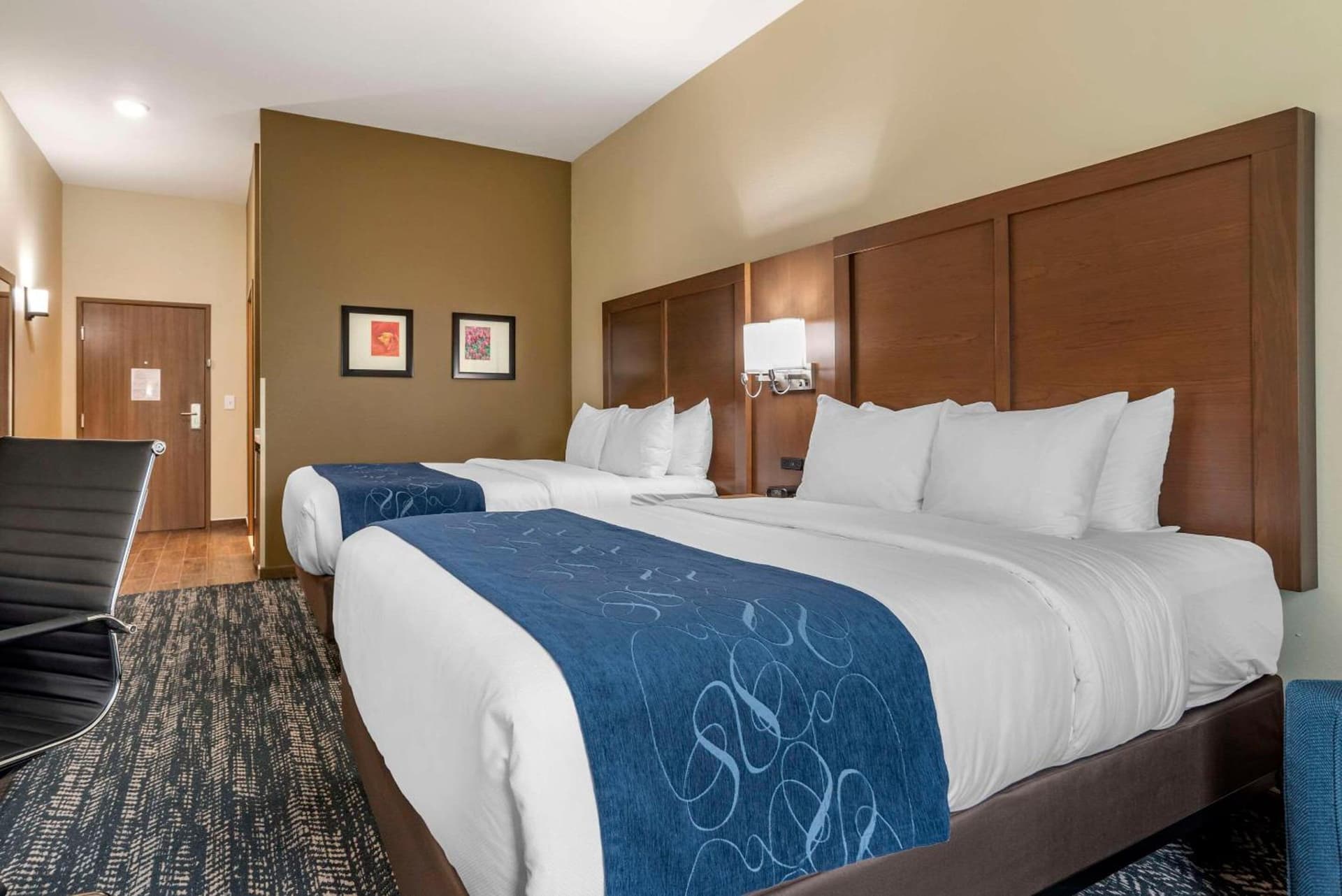 Comfort Inn & Suites Downtown near University gallery photo in Tuscaloosa, AL — image 35