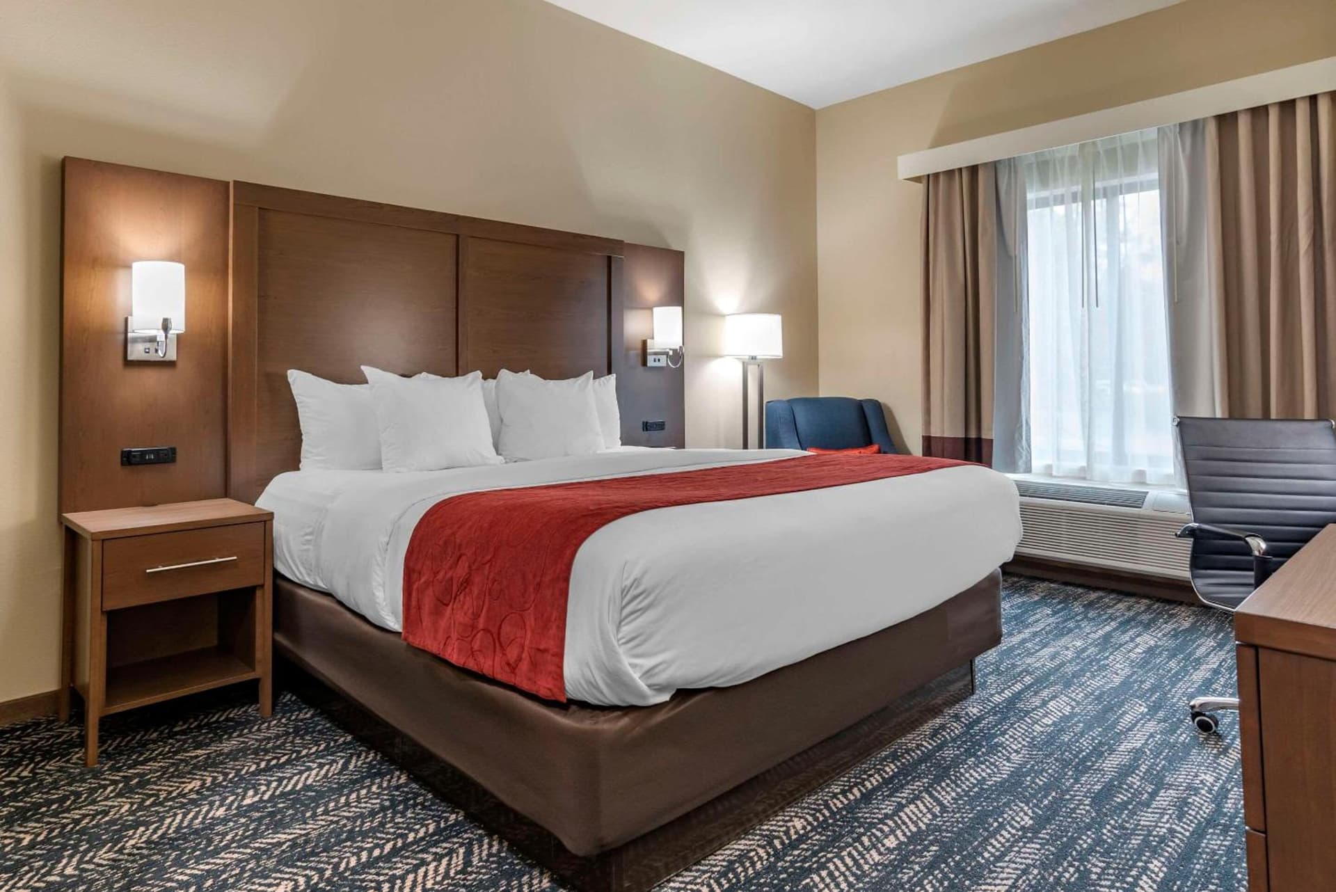 Comfort Inn & Suites Downtown near University gallery photo in Tuscaloosa, AL — image 55