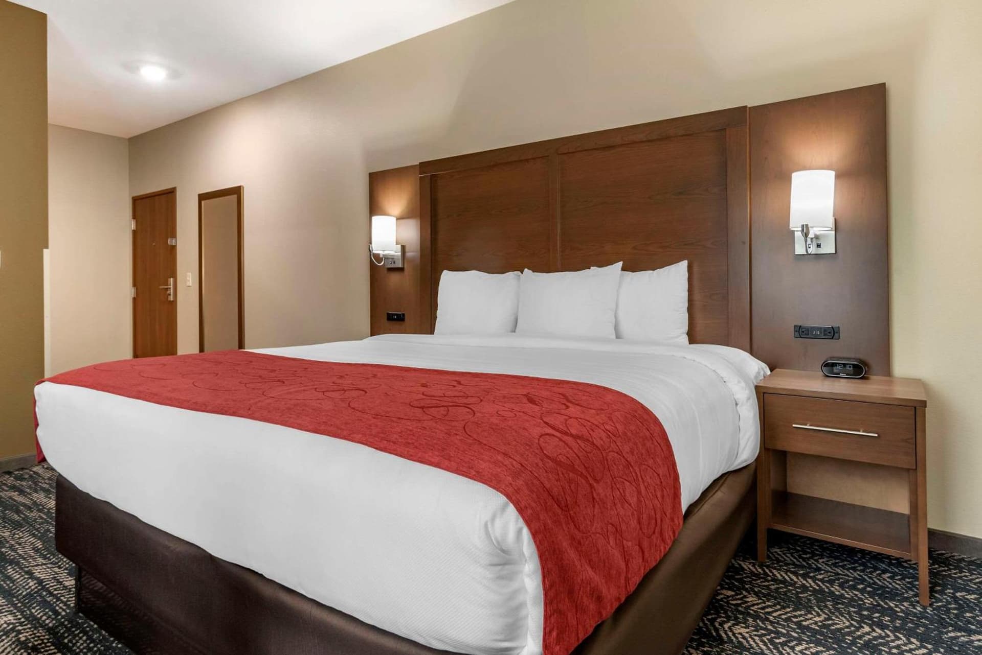 Comfort Inn & Suites Downtown near University gallery photo in Tuscaloosa, AL — image 31