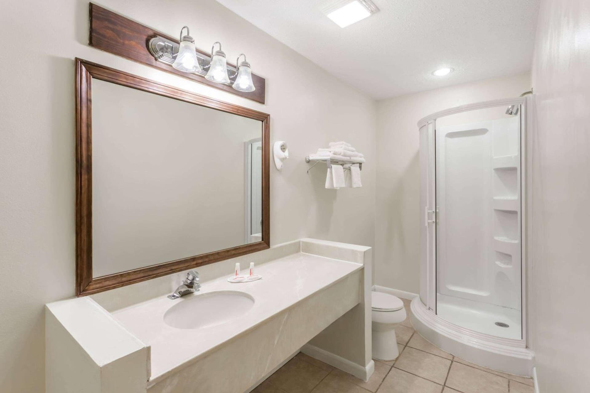 Best Western Greensboro Coliseum Inn gallery photo in Greensboro, NC — image 17