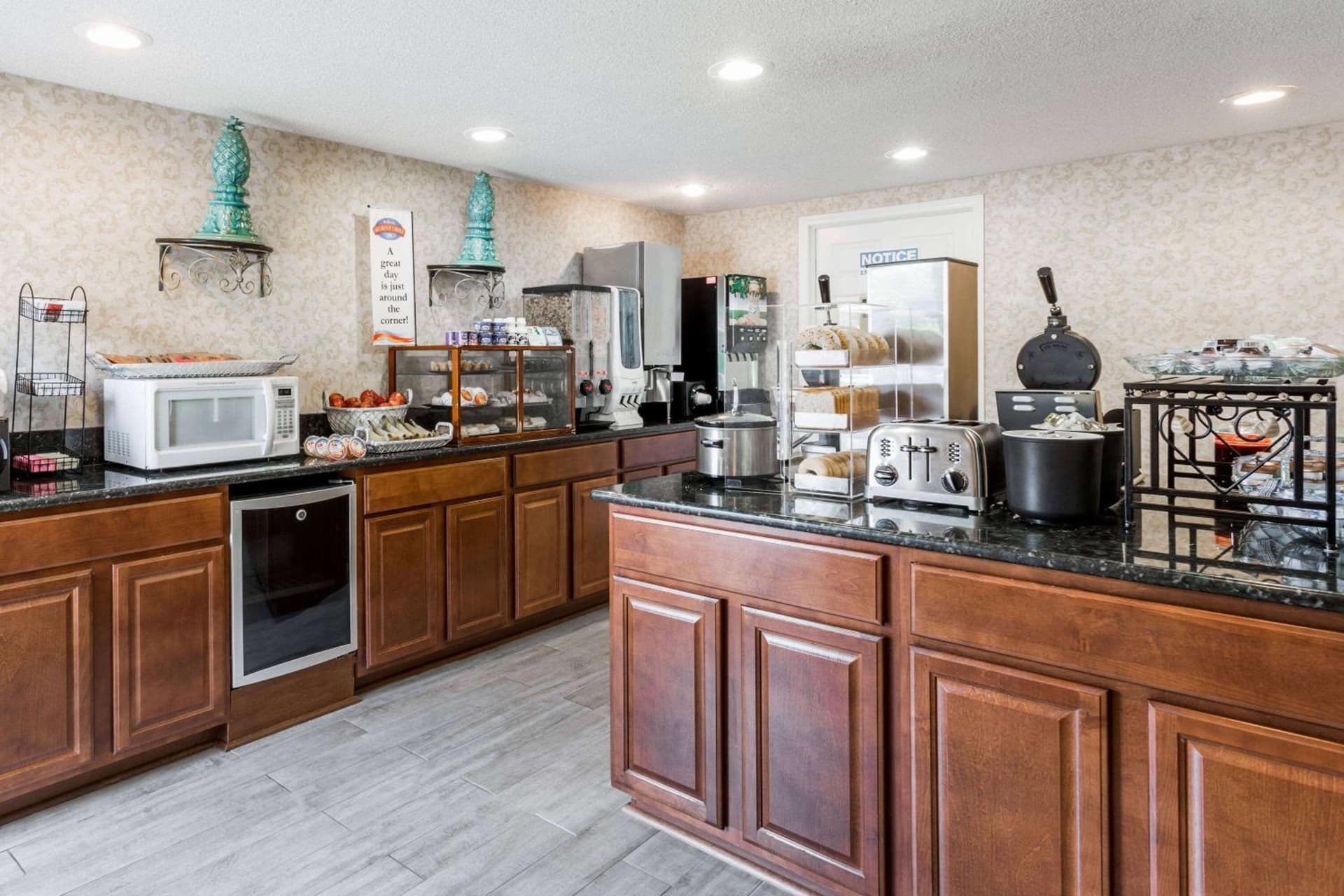 Best Western Greensboro Coliseum Inn gallery photo in Greensboro, NC — image 32