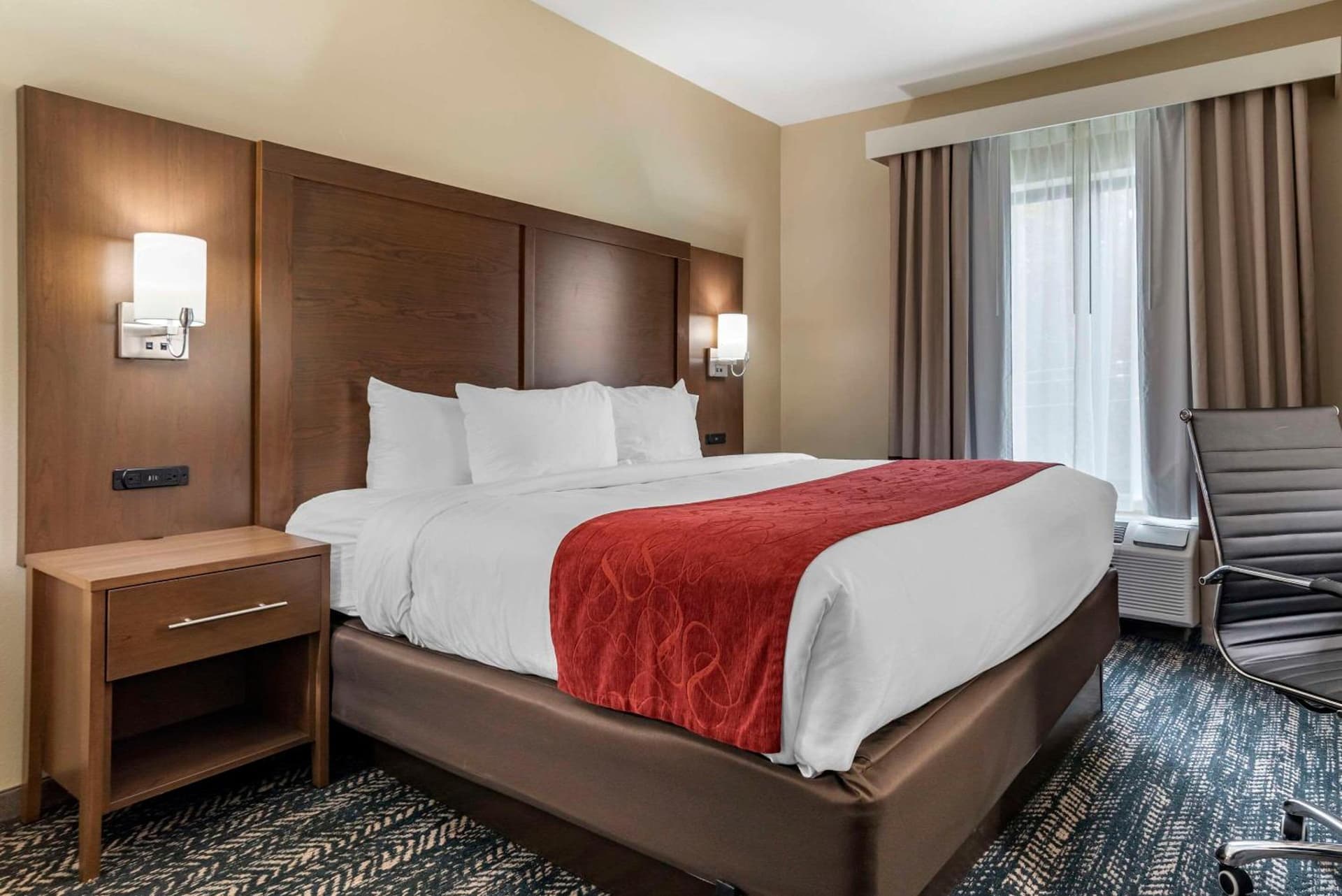 Comfort Inn & Suites Downtown near University gallery photo in Tuscaloosa, AL — image 51