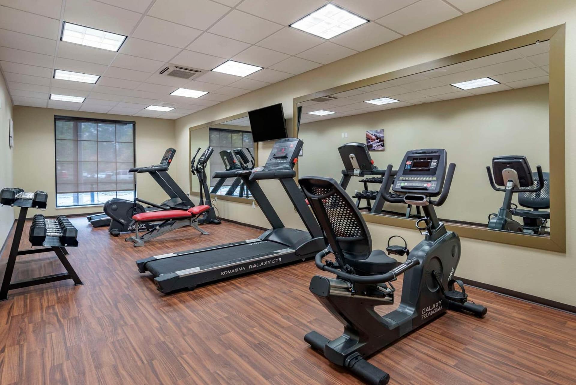 Comfort Inn & Suites Downtown near University gallery photo in Tuscaloosa, AL — image 36