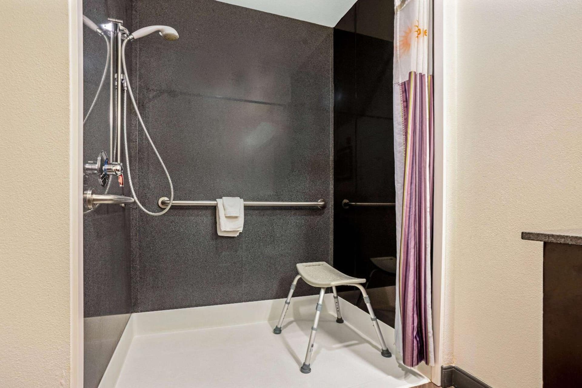 La Quinta by Wyndham Tumwater - Olympia gallery photo in Tumwater, WA — image 15