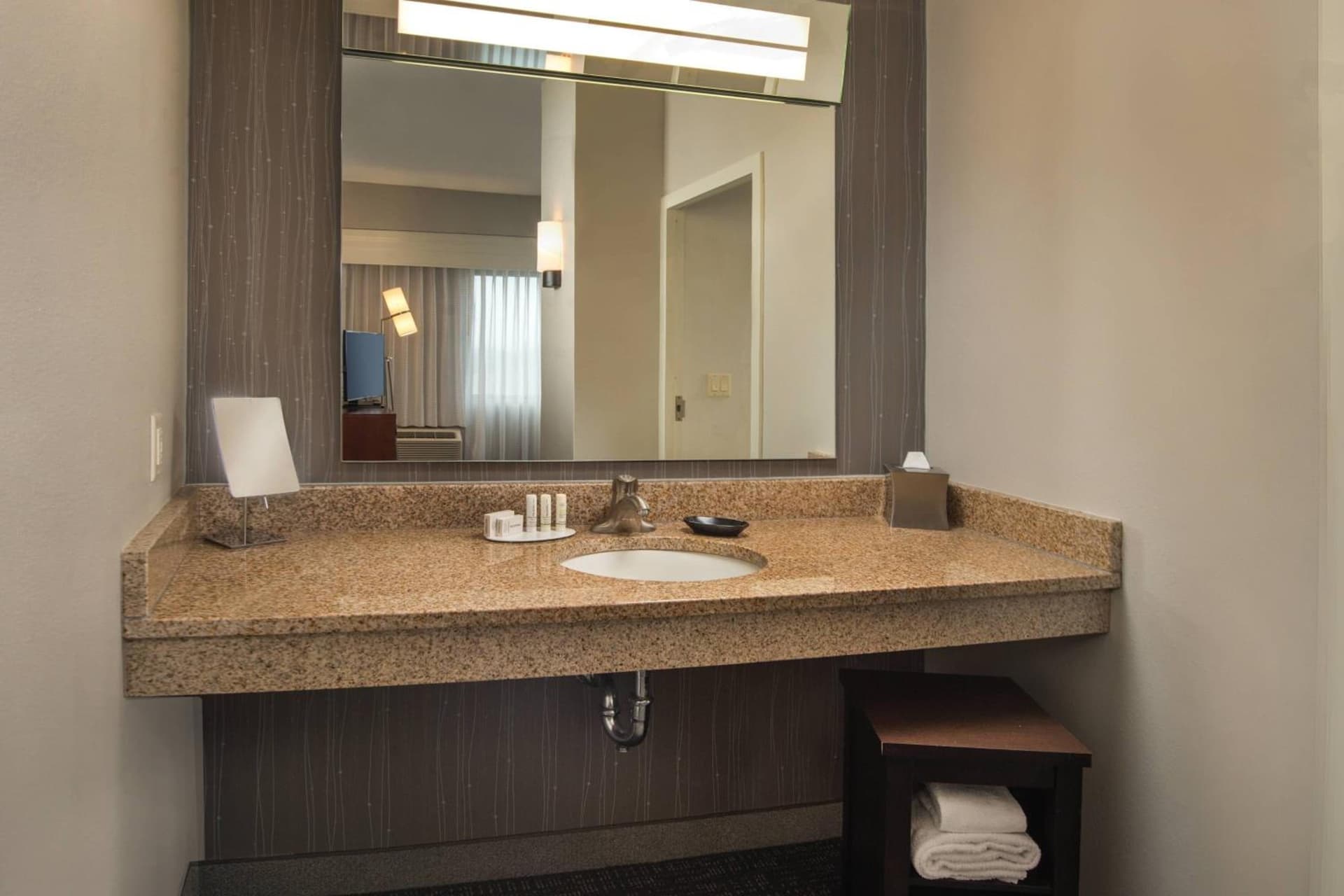 Courtyard by Marriott Hagerstown property views in Hagerstown, MD — gallery photo 3