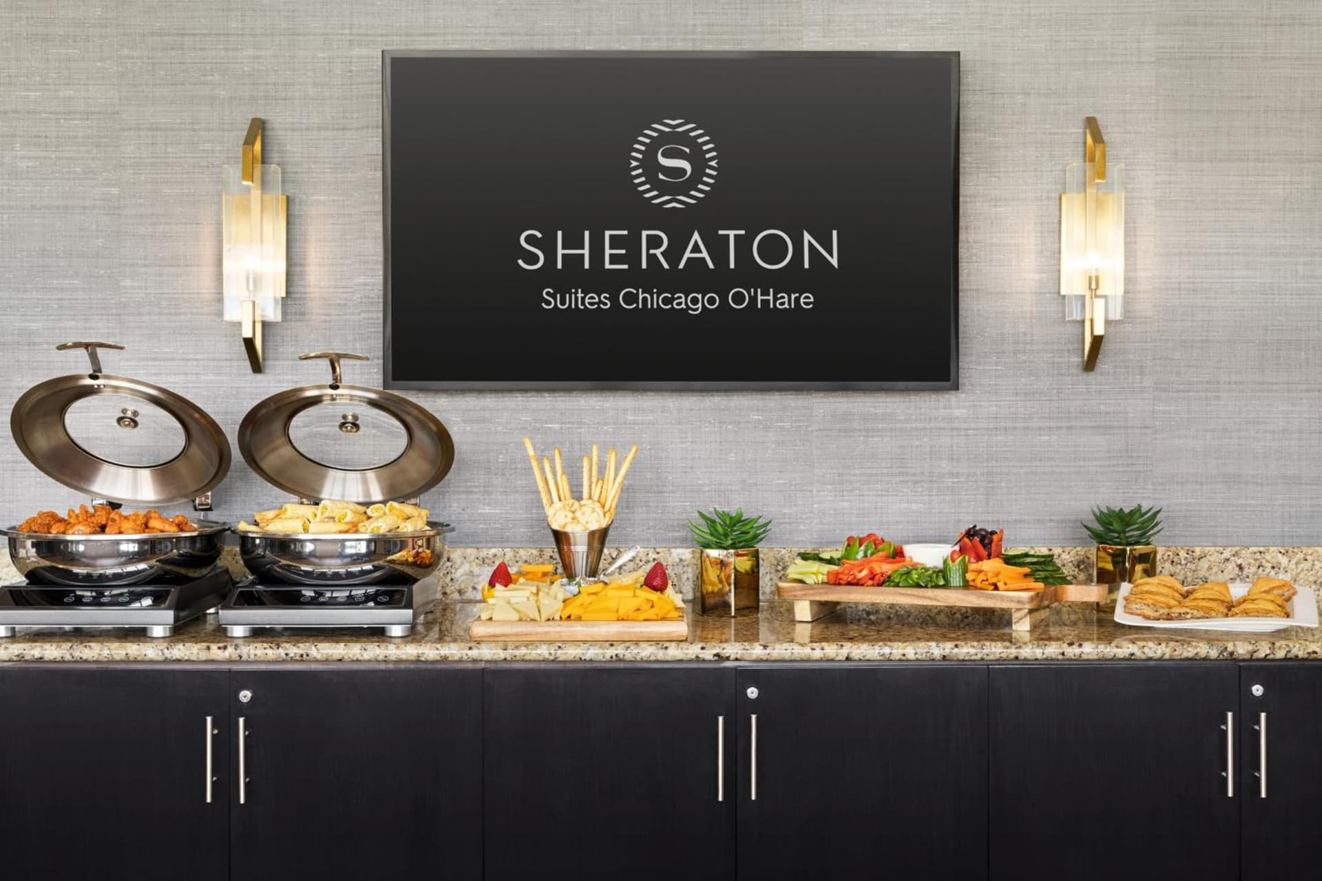 Sheraton Suites Chicago O'Hare interior in Rosemont, IL — gallery photo 2