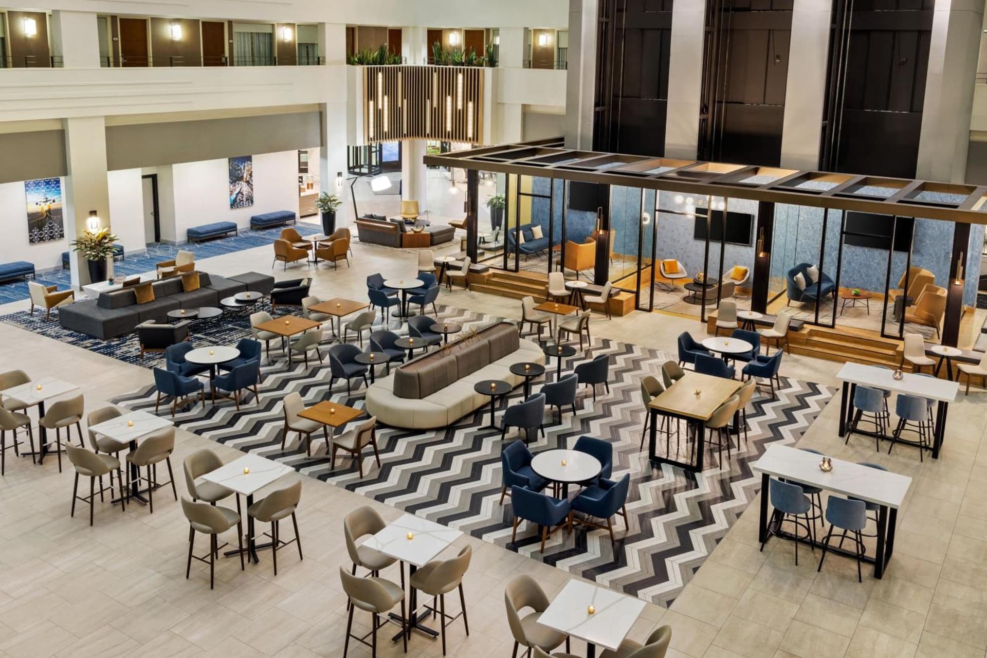 Sheraton Suites Chicago O'Hare gallery photo in Rosemont, IL — image 47