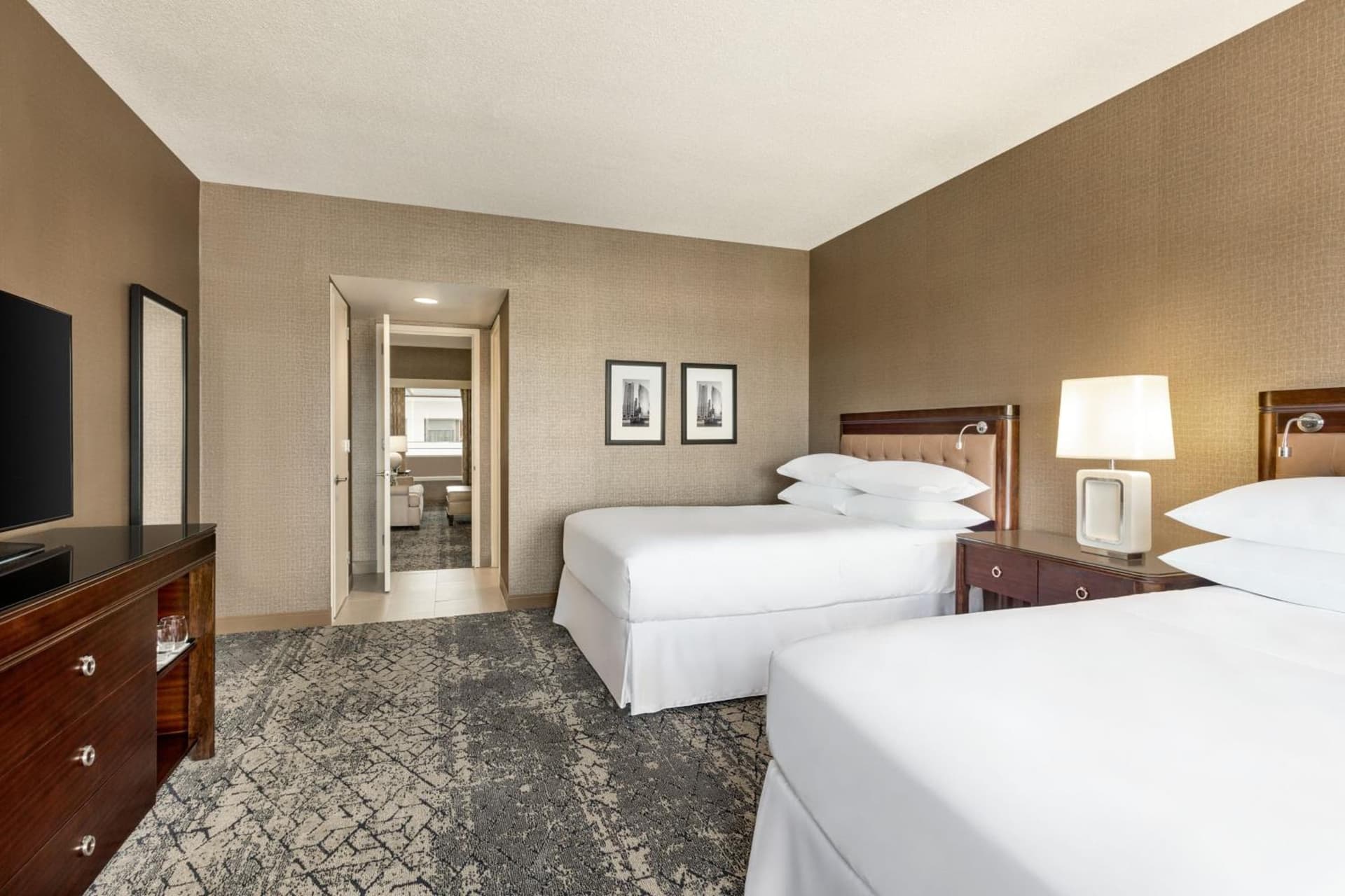 Sheraton Suites Chicago O'Hare gallery photo in Rosemont, IL — image 48