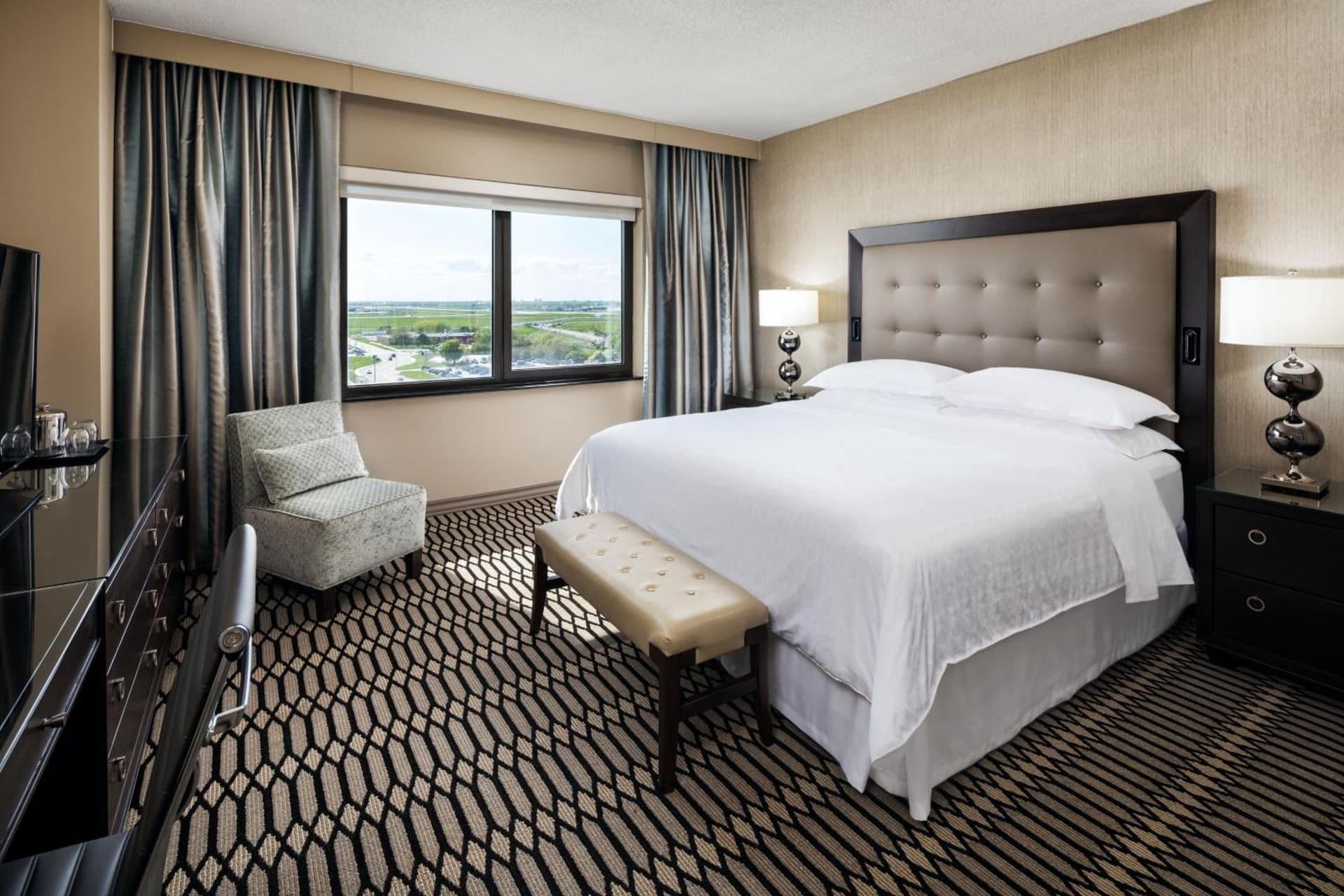 Sheraton Suites Chicago O'Hare gallery photo in Rosemont, IL — image 37