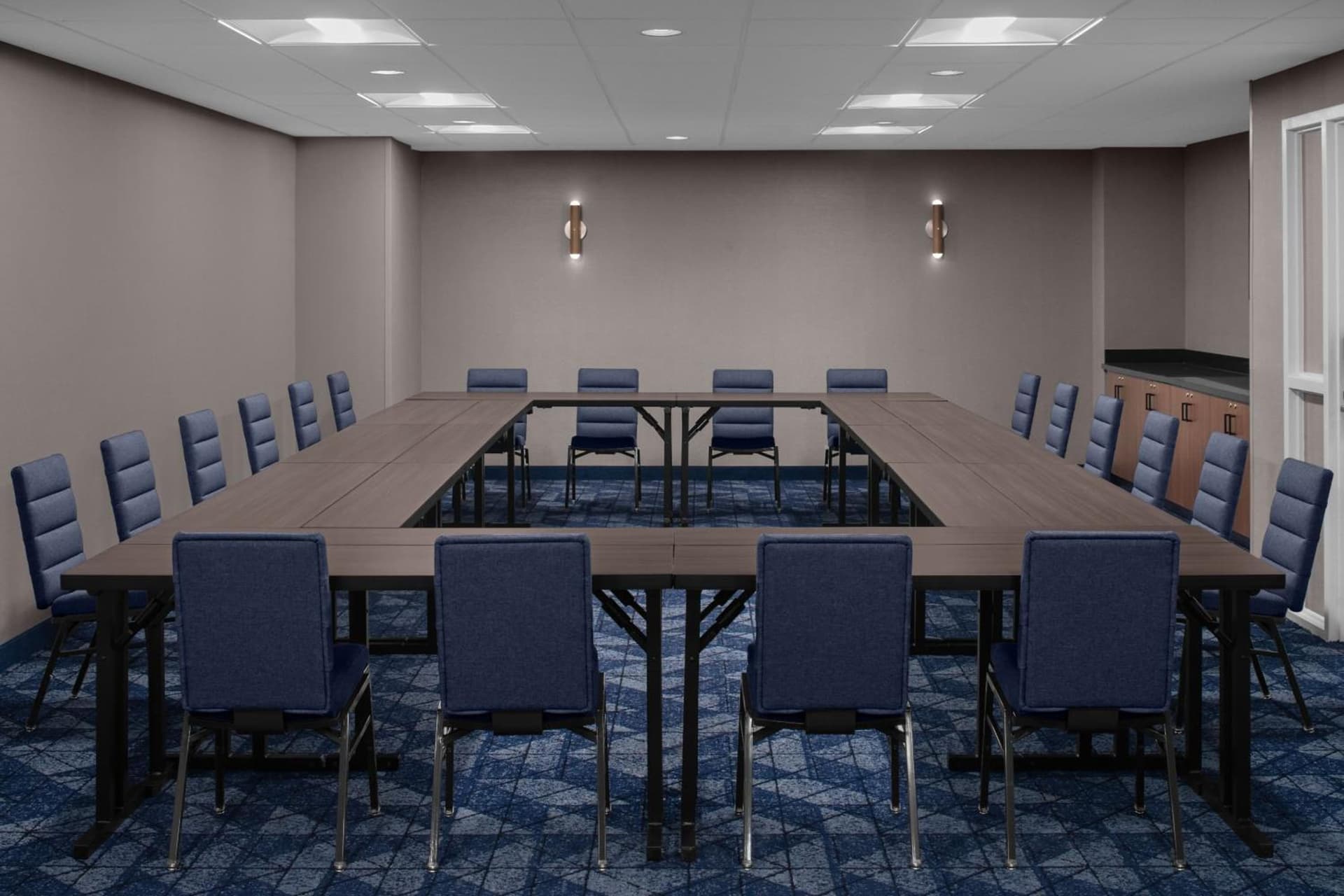 Courtyard by Marriott Pittsburgh University Center gallery photo in Pittsburgh, PA — image 27