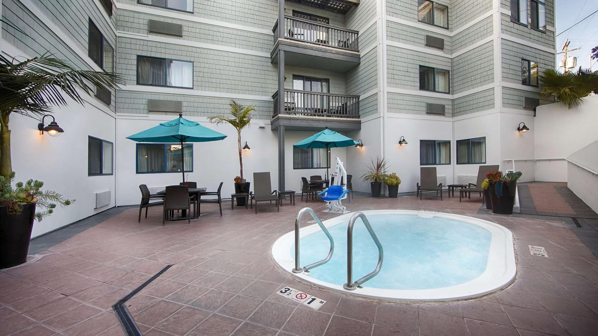 Best Western Plus All Suites Inn gallery photo in Santa Cruz, CA — image 51