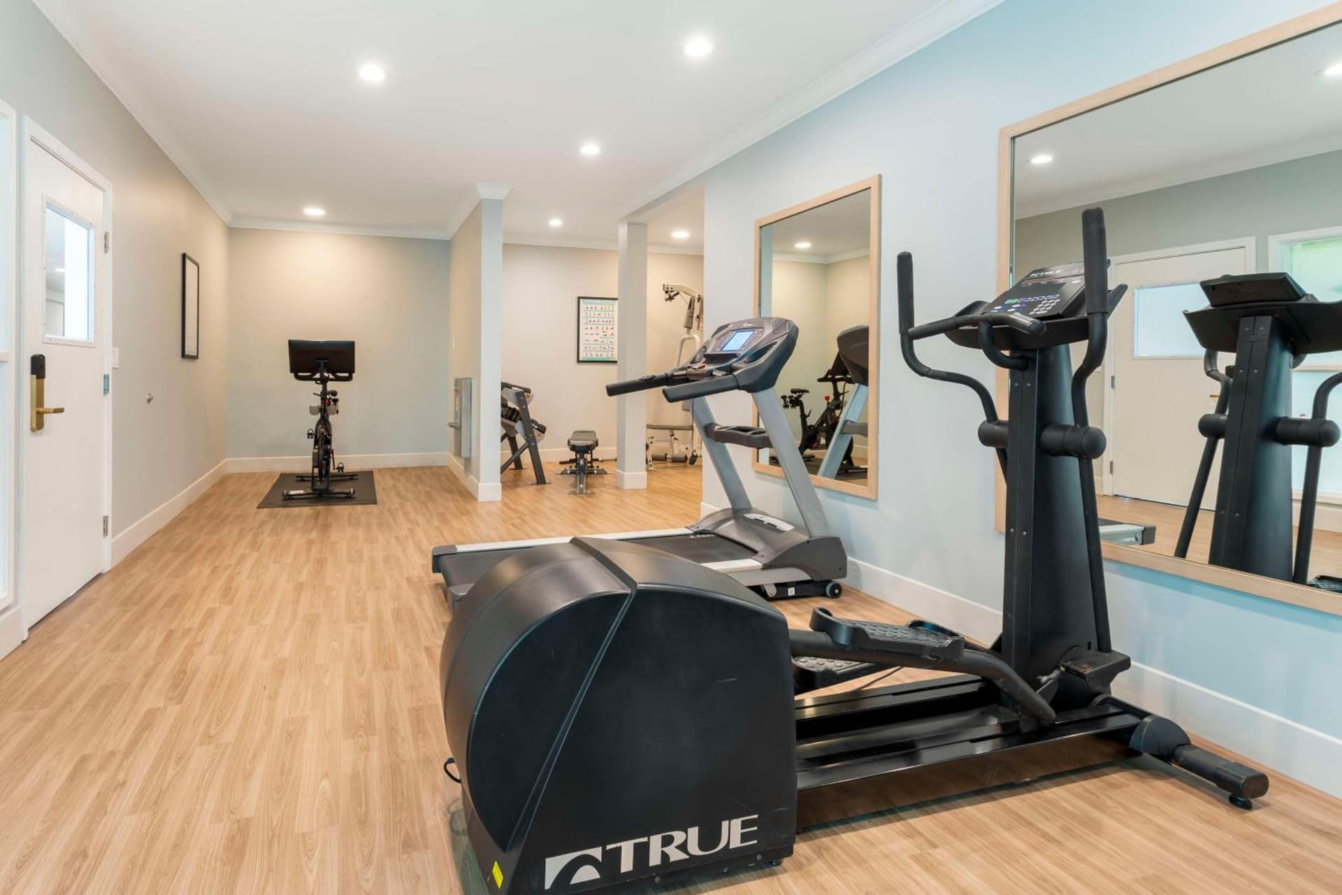 Best Western Plus All Suites Inn gallery photo in Santa Cruz, CA — image 8