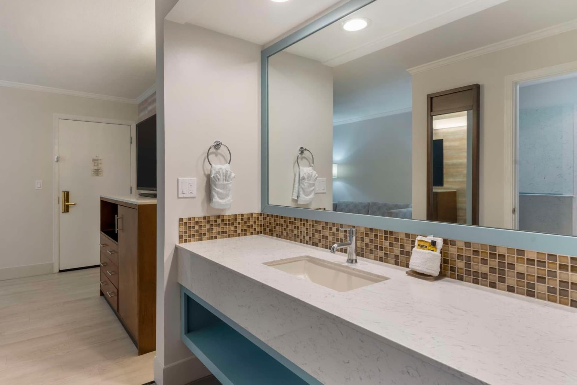 Best Western Plus All Suites Inn gallery photo in Santa Cruz, CA — image 43