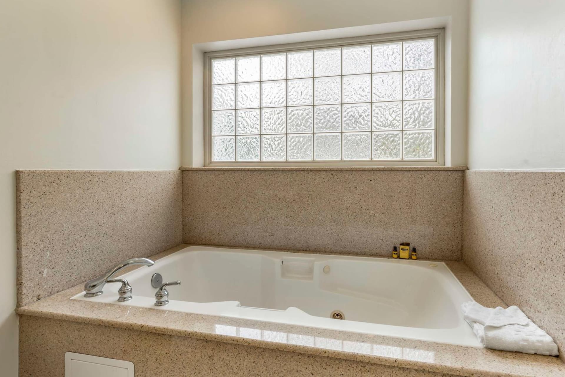 Best Western Plus All Suites Inn gallery photo in Santa Cruz, CA — image 41