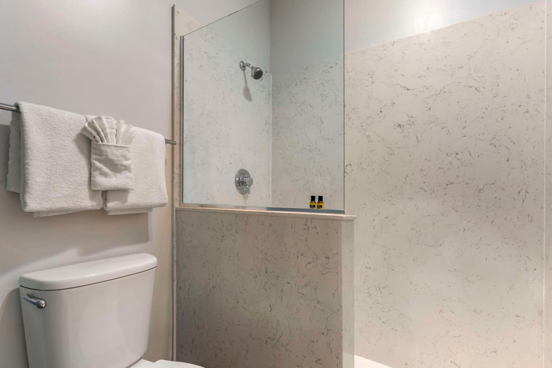 Best Western Plus All Suites Inn gallery photo in Santa Cruz, CA — image 9