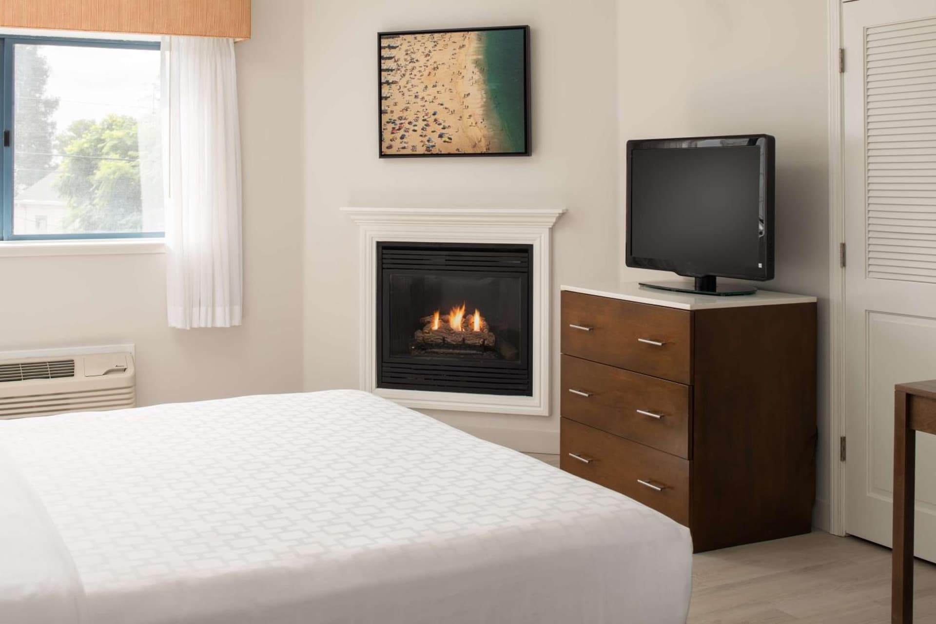 Best Western Plus All Suites Inn gallery photo in Santa Cruz, CA — image 56