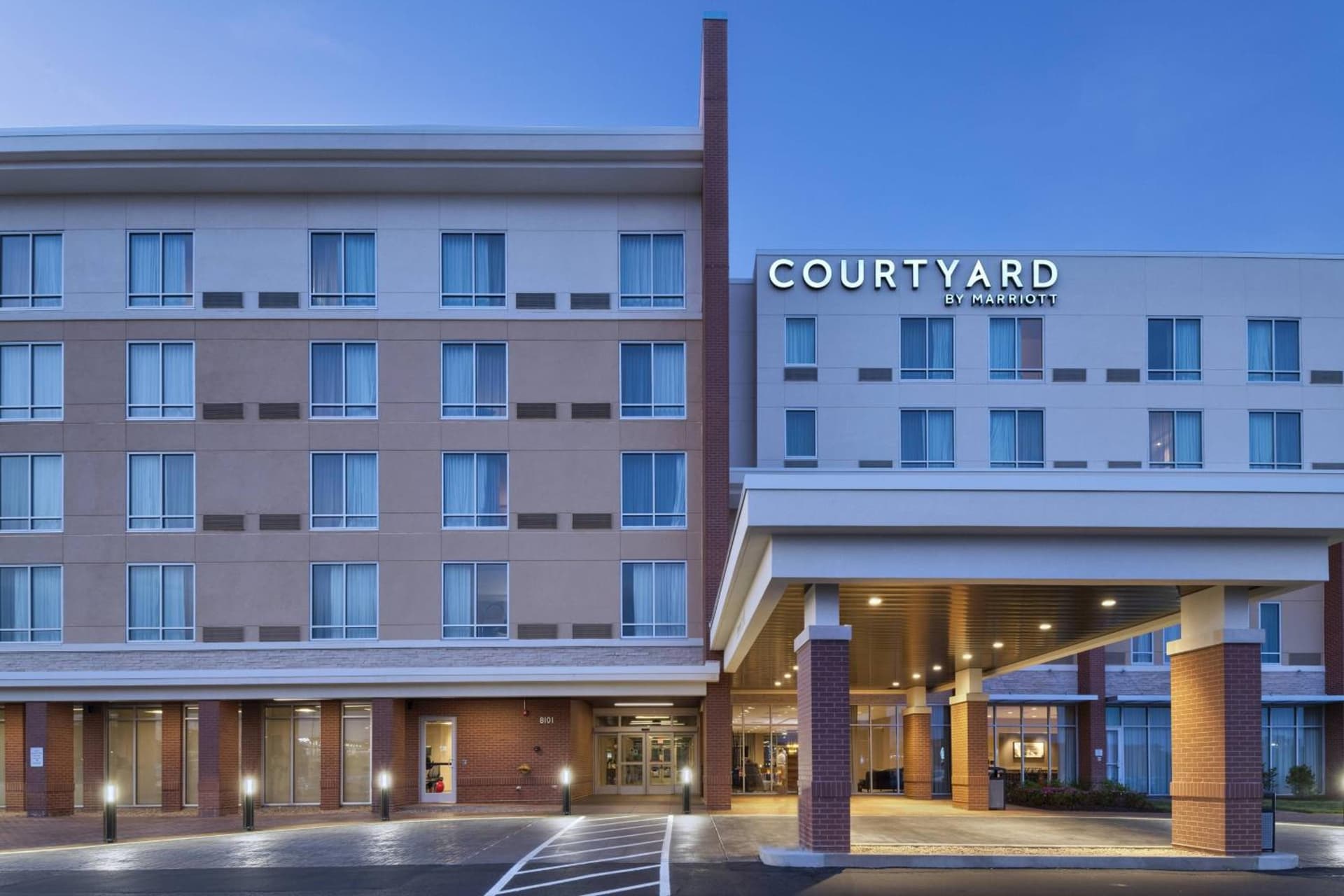 Courtyard St. Louis Brentwood — hotel in Richmond Heights, Missouri