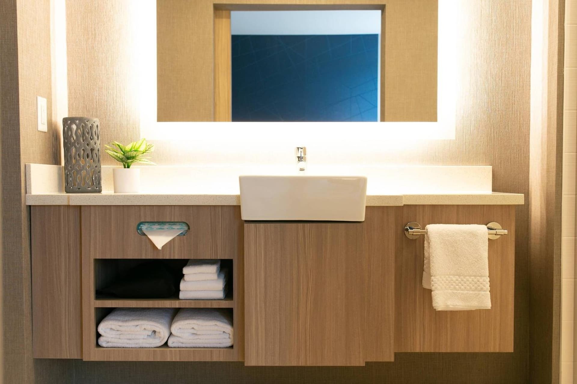 SpringHill Suites by Marriott South Bend Notre Dame Area gallery photo in South Bend, IN — image 15