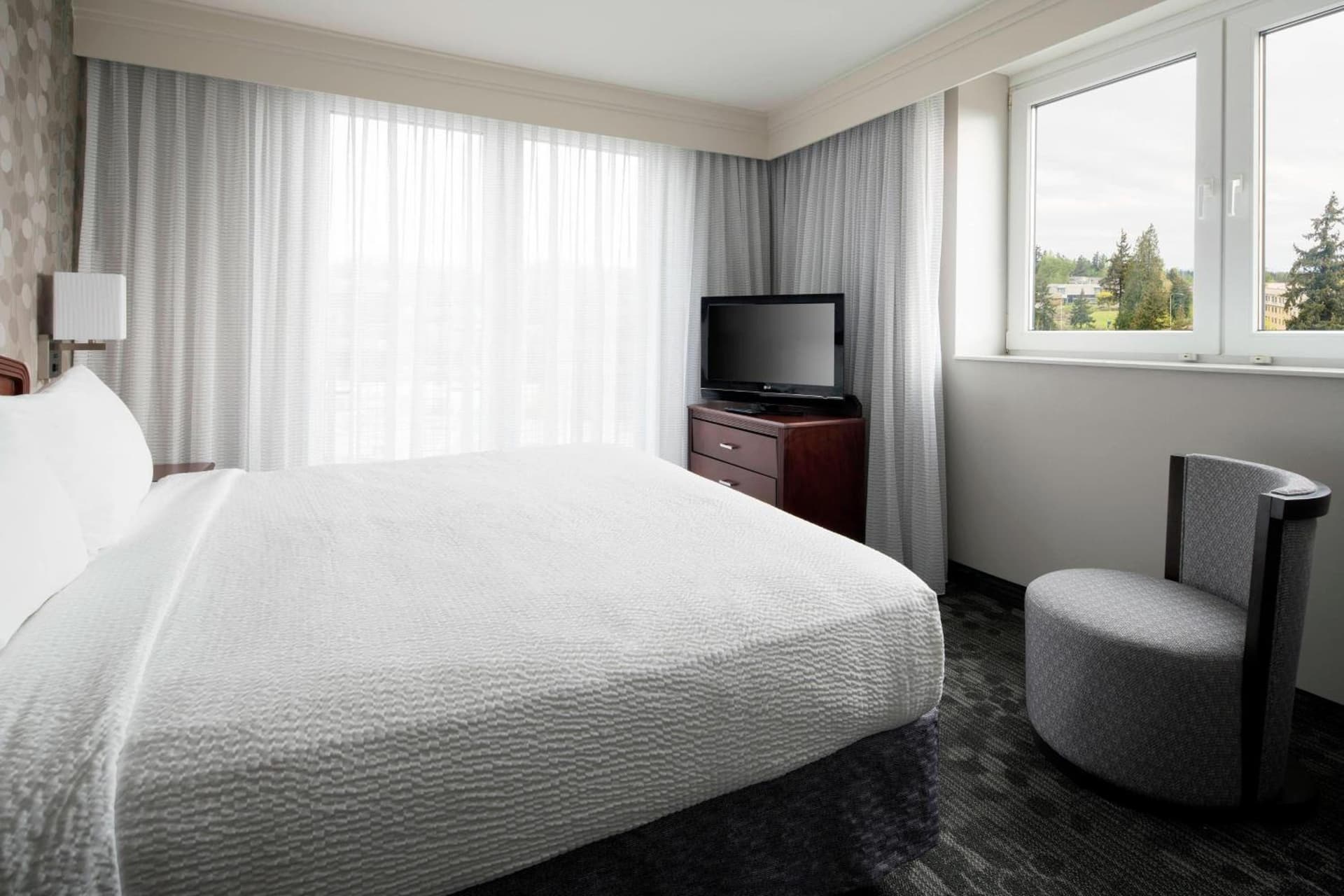 Courtyard by Marriott Seattle Federal Way gallery photo in Federal Way, WA — image 11