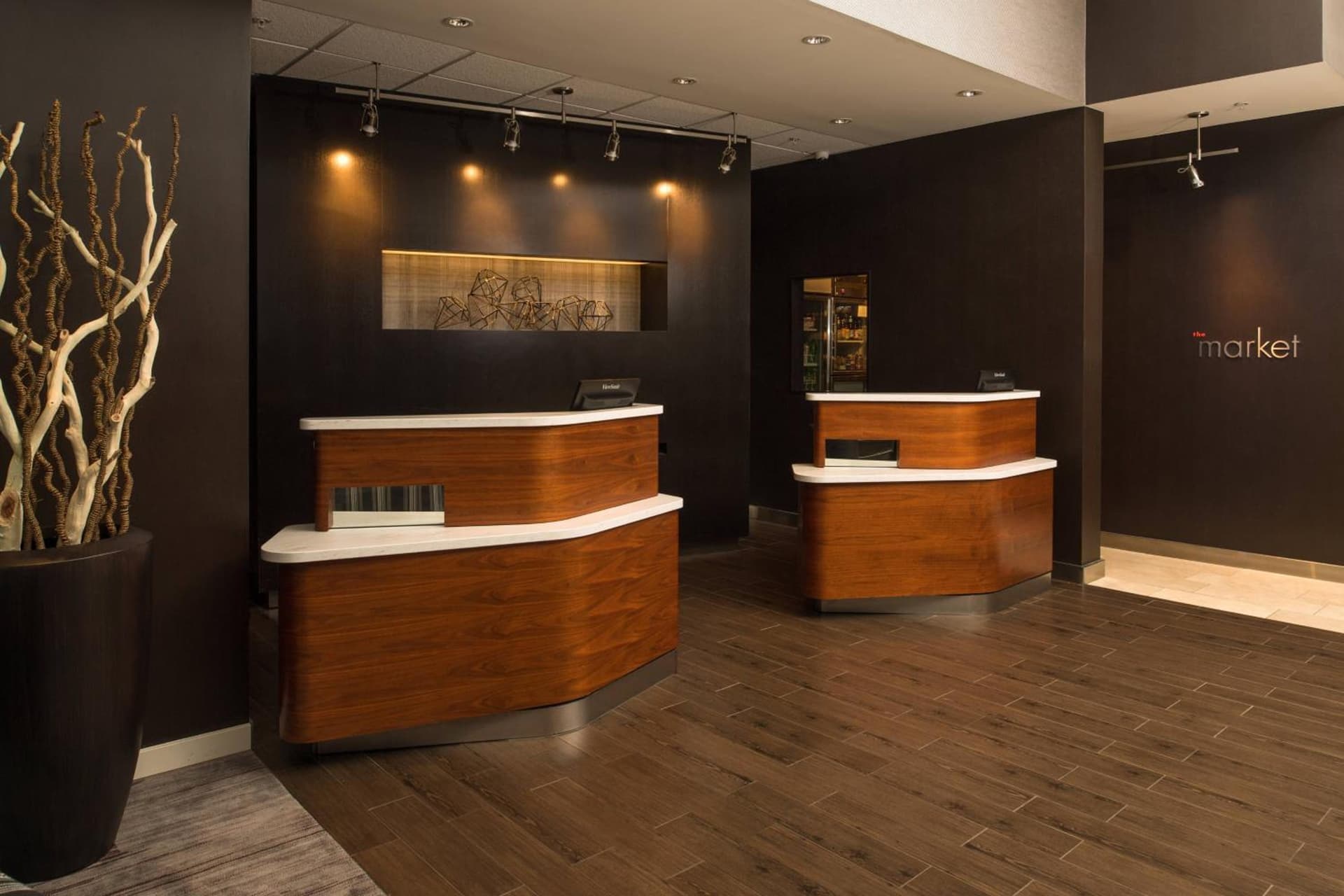 Courtyard by Marriott Seattle Federal Way interior in Federal Way, WA — gallery photo 2