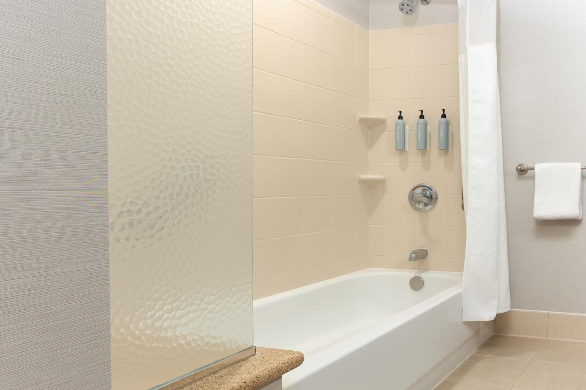 Courtyard by Marriott Ontario Rancho Cucamonga gallery photo in Rancho Cucamonga, CA — image 25