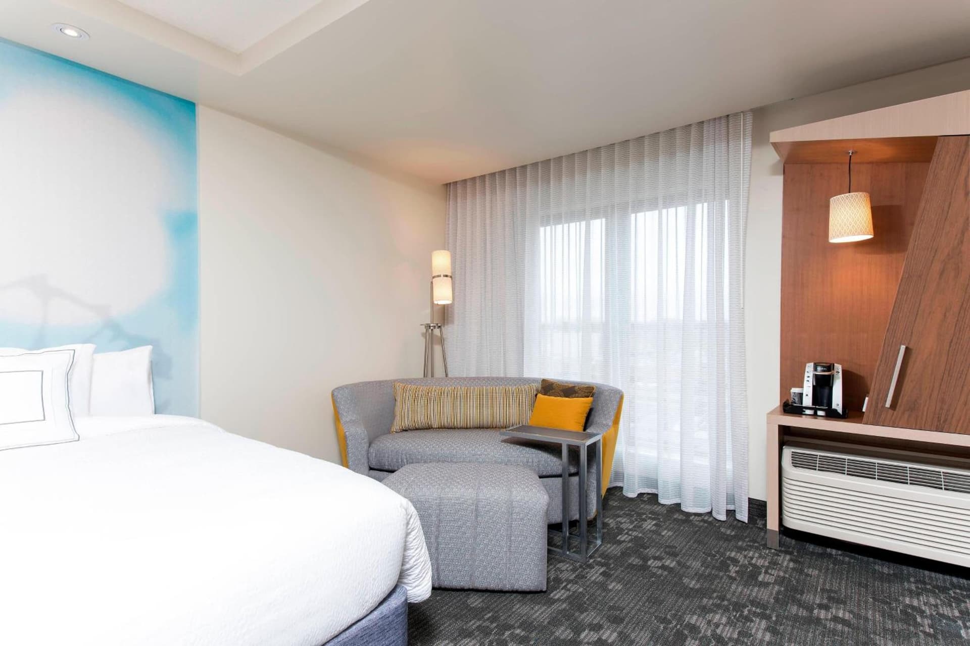 Courtyard by Marriott Holland Downtown gallery photo in Holland, MI — image 21